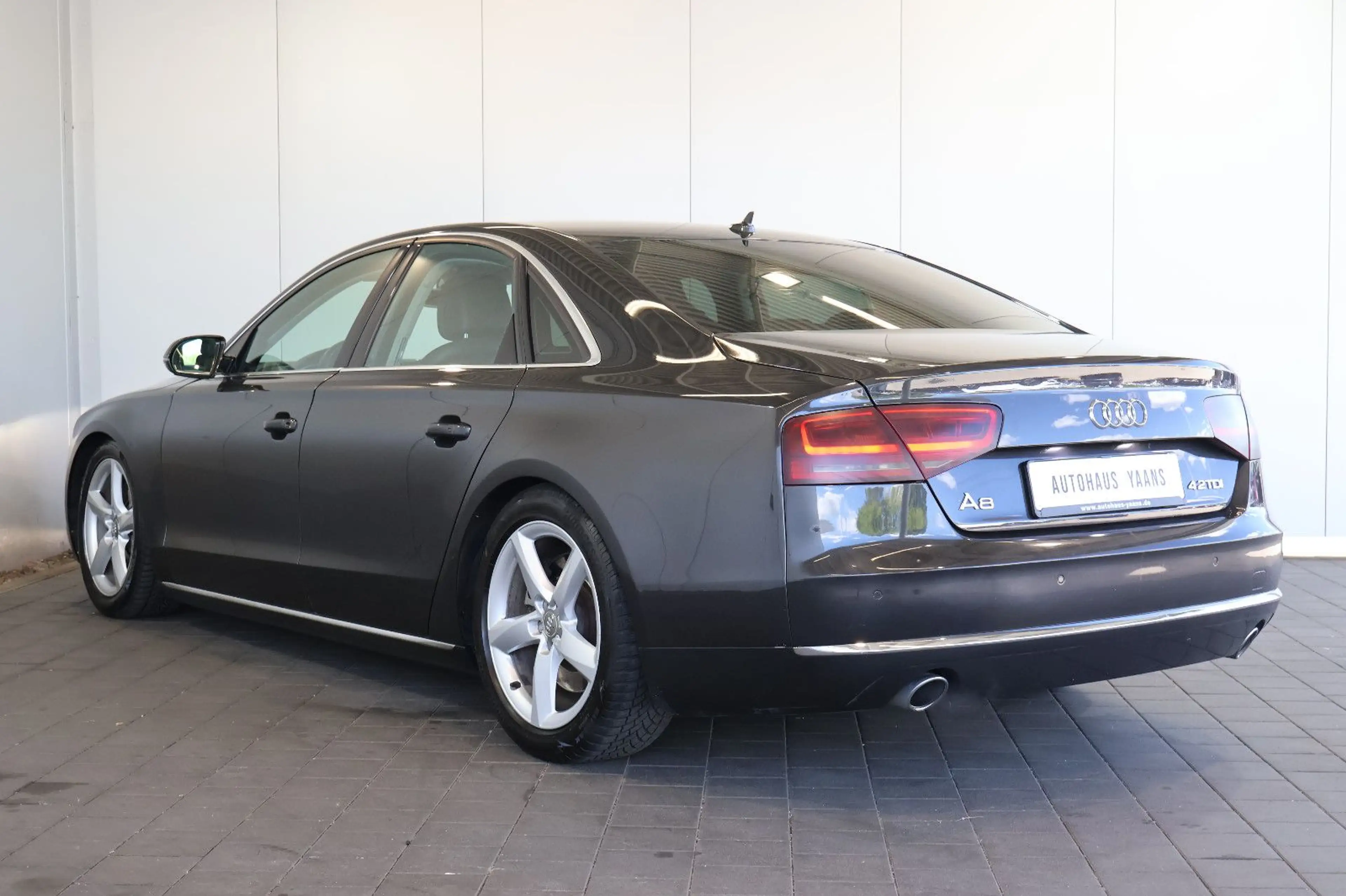 Audi A8 4.2 TDI quattro LUFT+NAVI+XEN+MEM+LEDER+GSD — photo 6