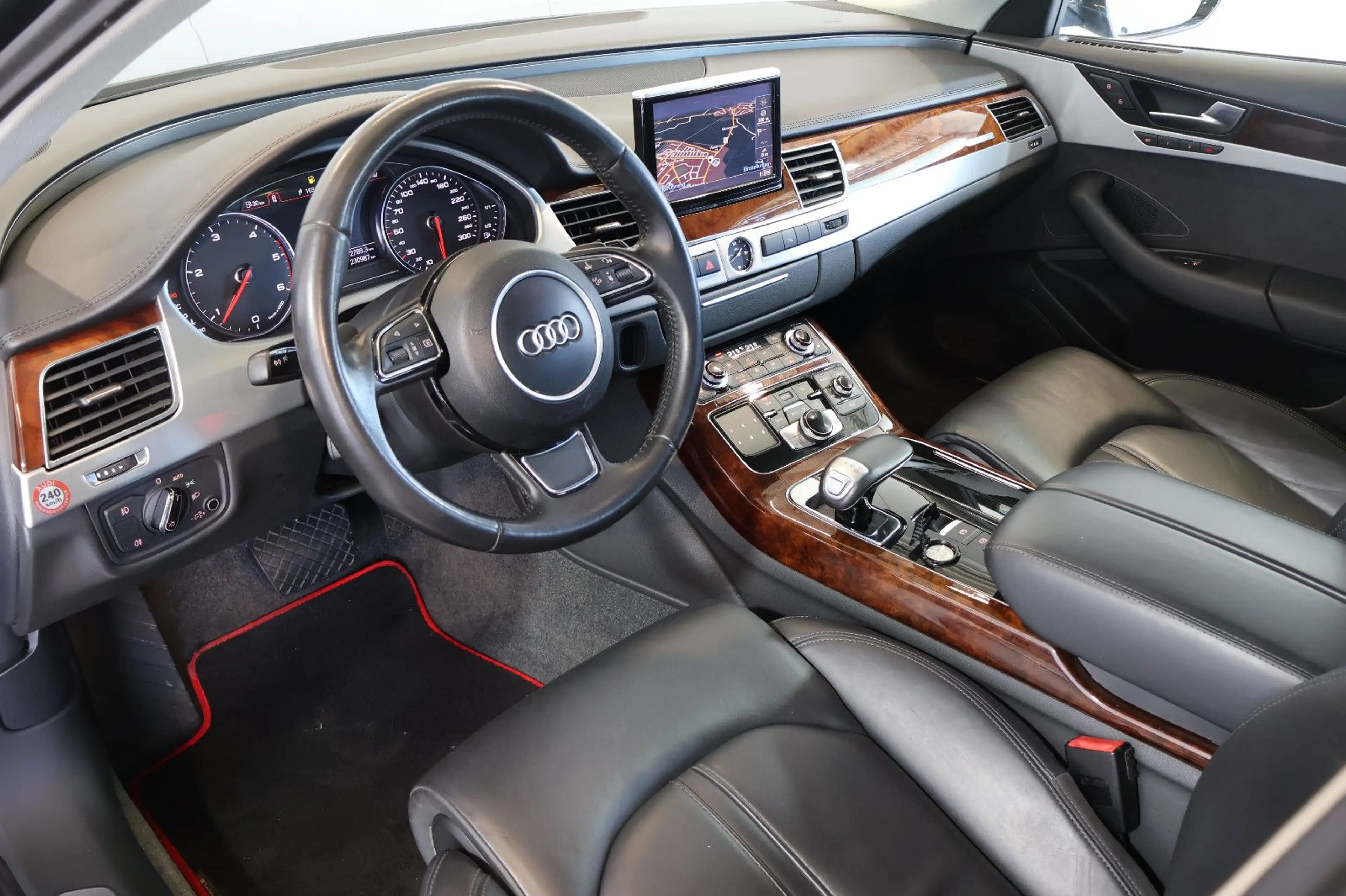 Audi A8 4.2 TDI quattro LUFT+NAVI+XEN+MEM+LEDER+GSD — photo 9