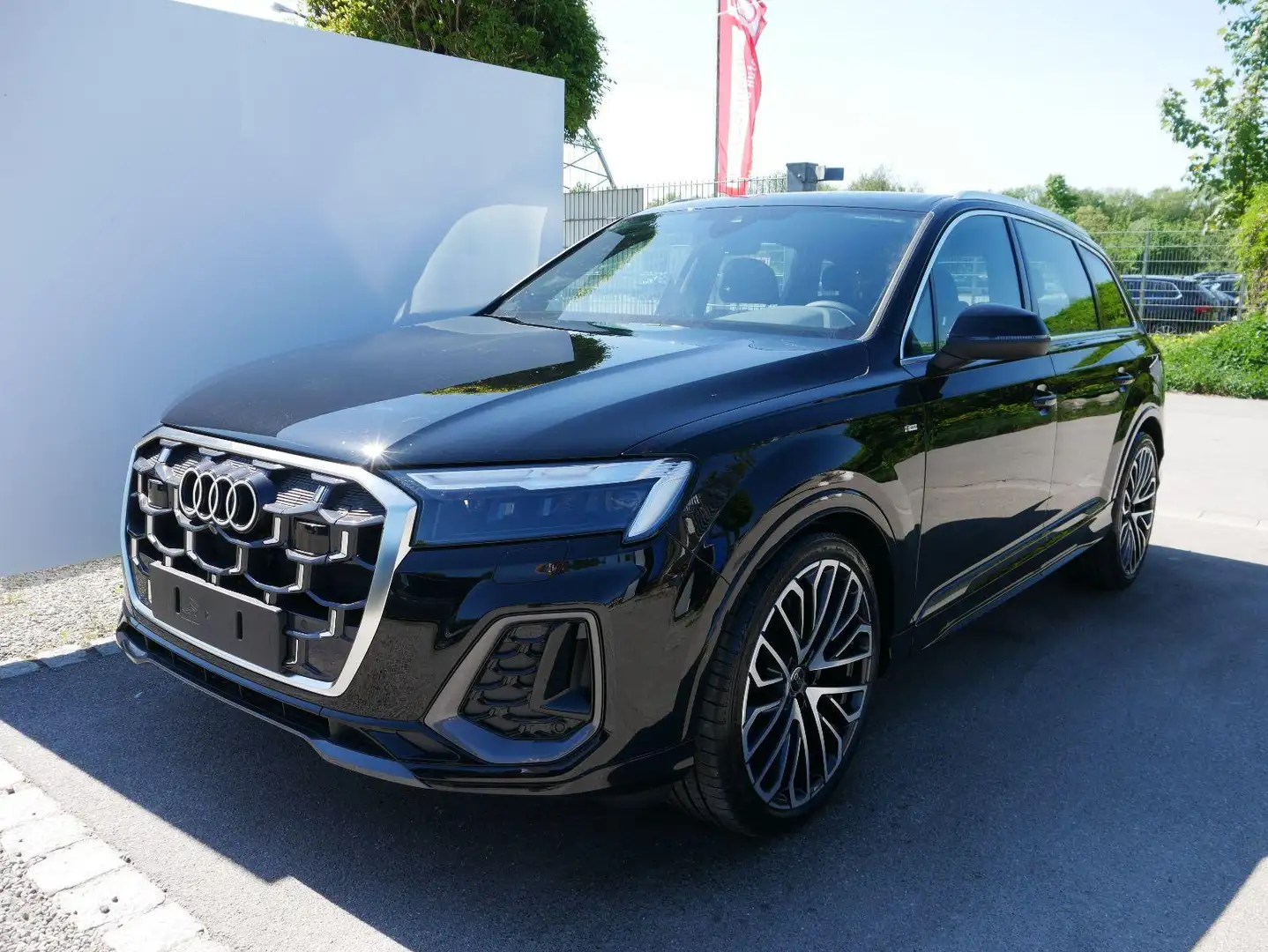 Audi Q7 S line 50 TDI*4X4*AHK*LED*7-SITZE*22 ZOLL*PANO*KAM Černá - 2