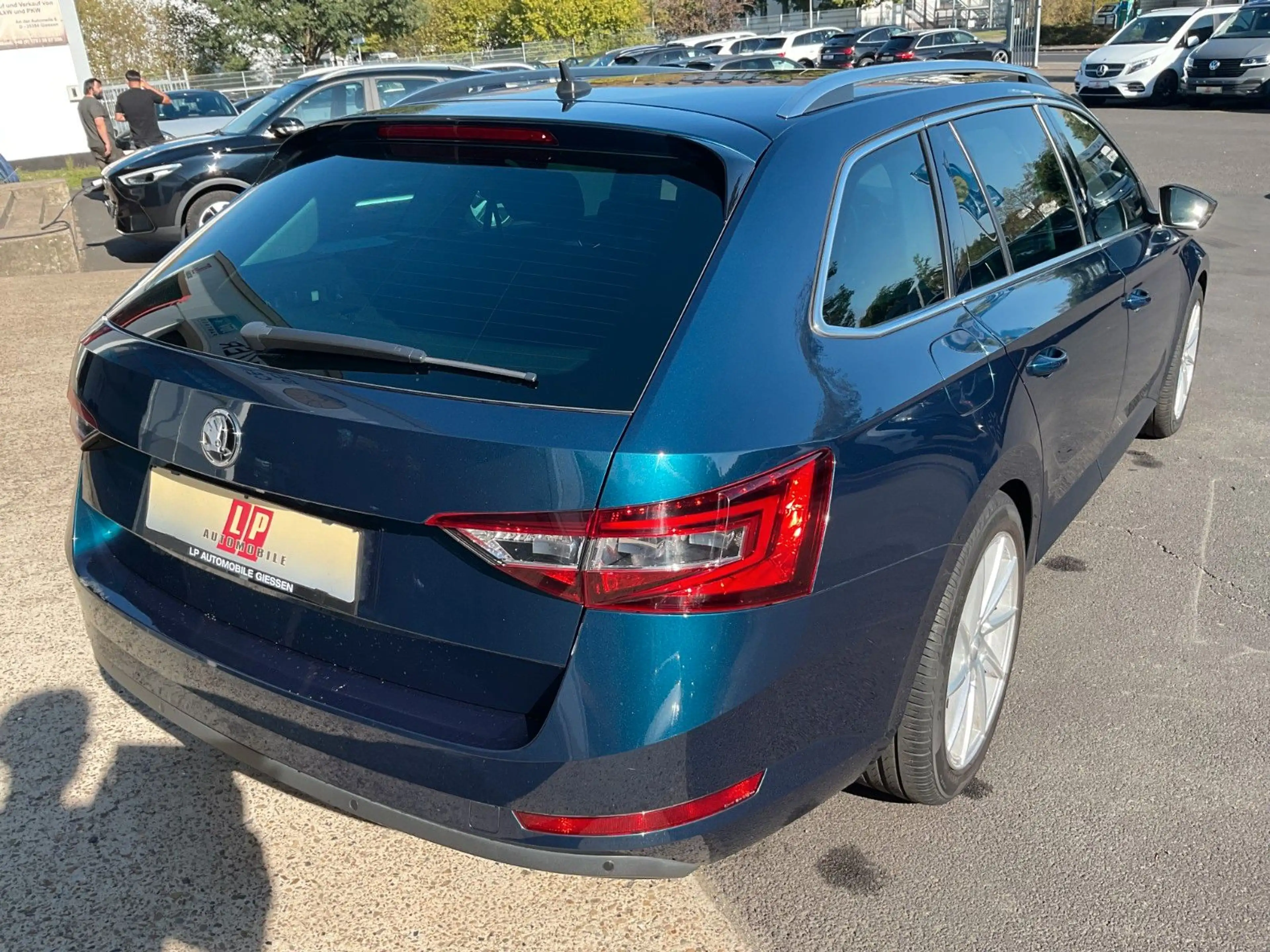Skoda Superb Kombi 4x4 AHK Memory Leder Sitzbelüftung — photo 5