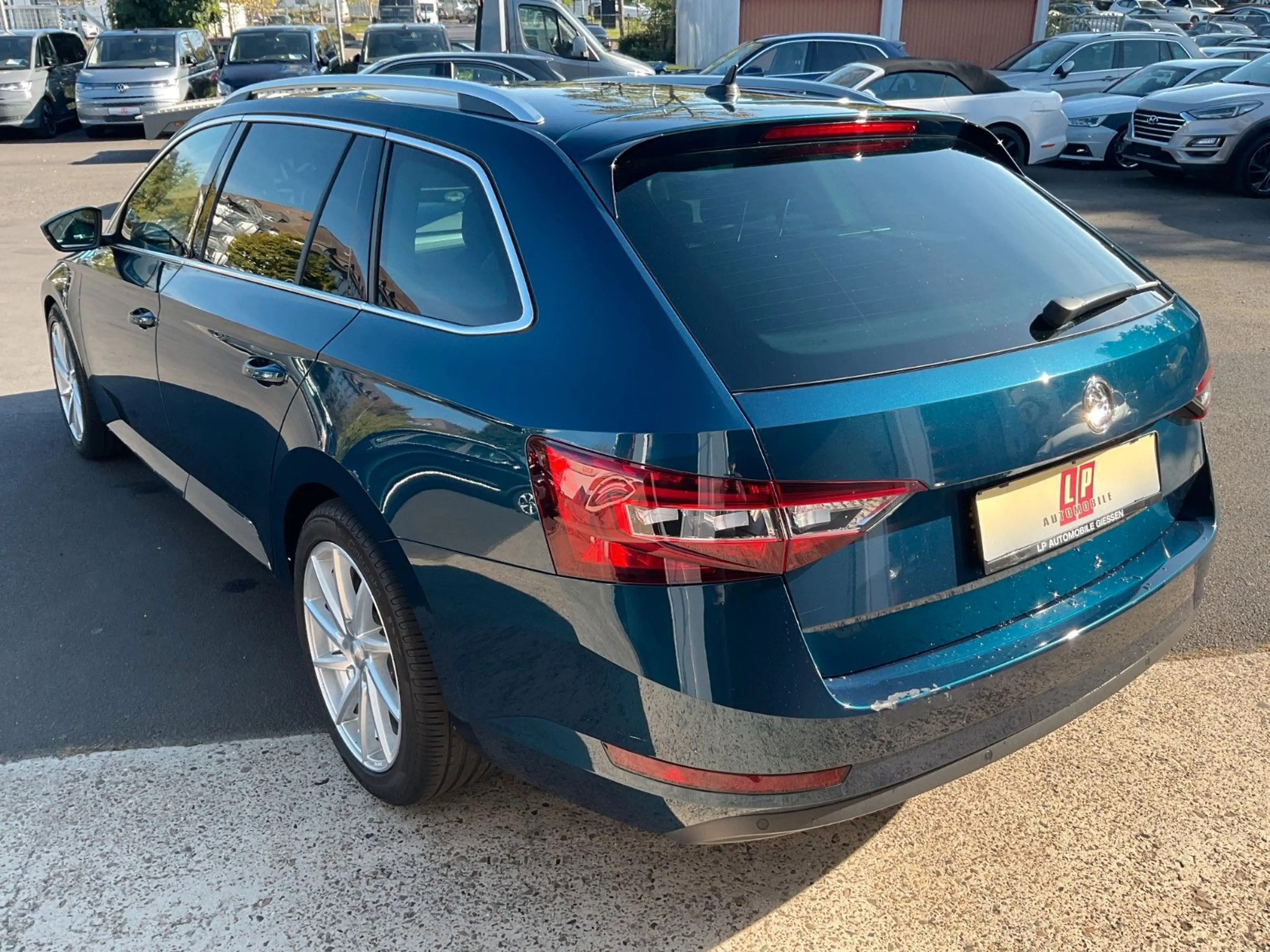Skoda Superb Kombi 4x4 AHK Memory Leder Sitzbelüftung — photo 7