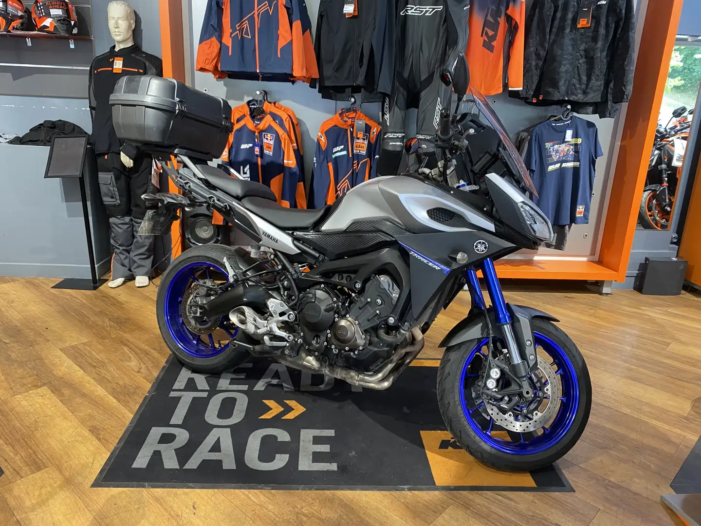 Yamaha Tracer 9 Gris - 1