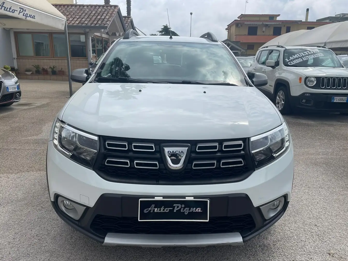 Dacia Sandero Stepway 1.5 dCi 8V 90CV Start&Stop Easy-R Blanc - 1