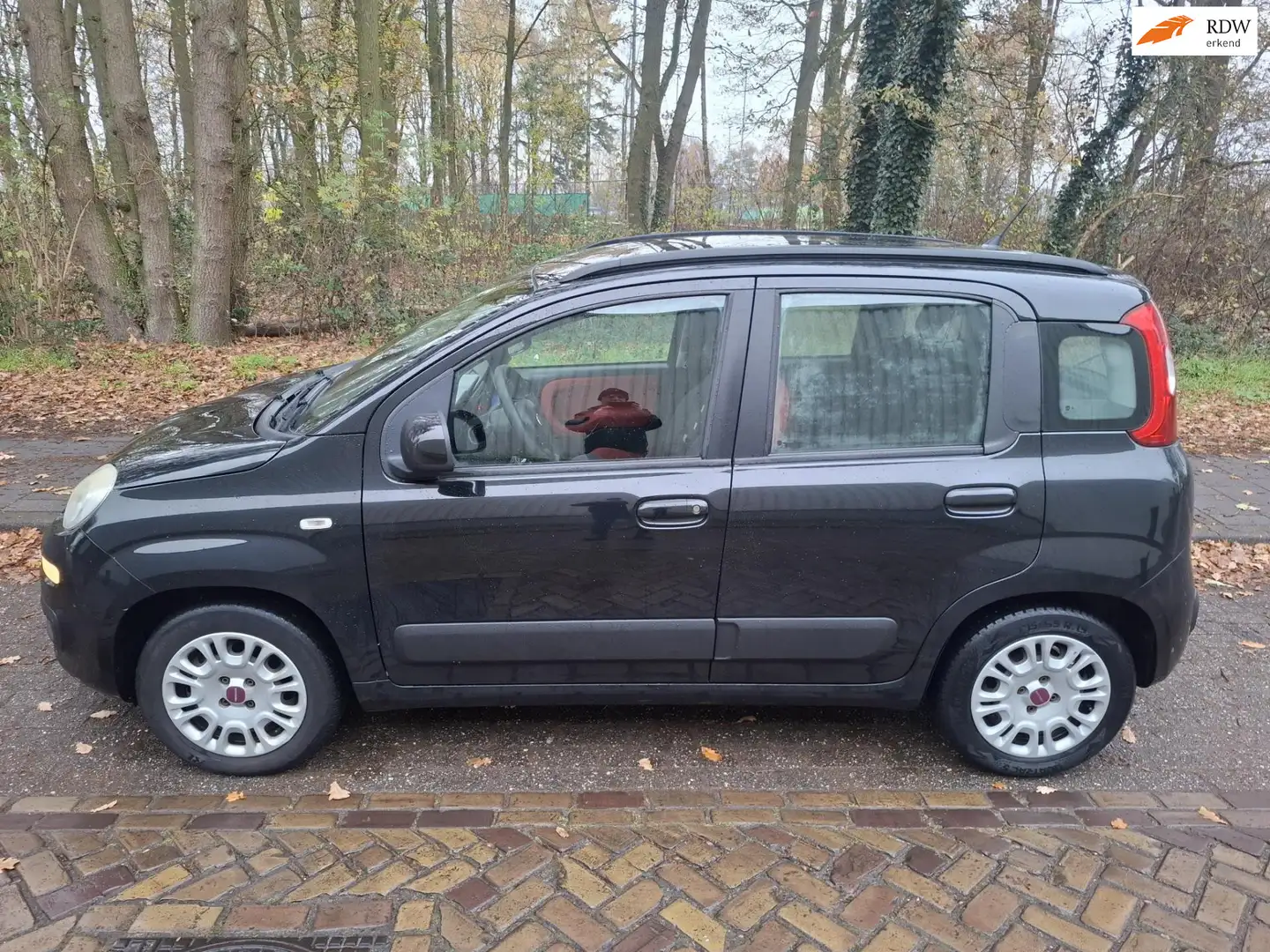 Fiat Panda 0.9 TwinAir Pop automaat ,lees advertentie! Zwart - 1