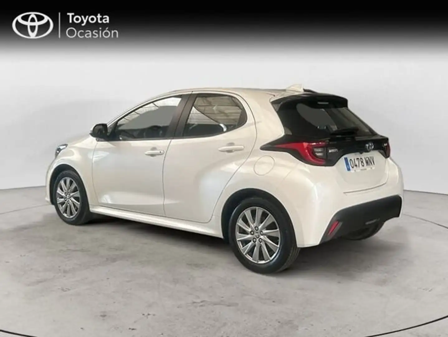Toyota Yaris 120H 1.5 Active Tech Blanco - 2
