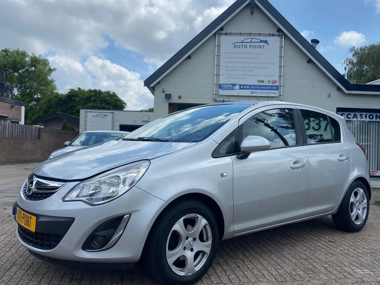 Opel Corsa 1.2-16V 5-DEURS/AIRCO/CRUISE/NAVI/99900KM Gris - 1