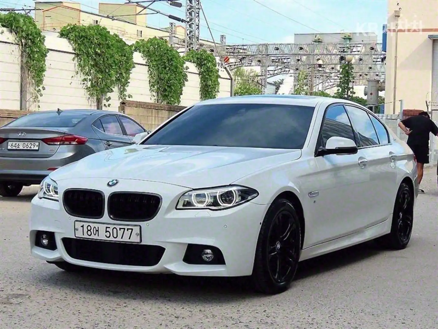 BMW 528 528i Sport-Aut. Luxury Line - 2