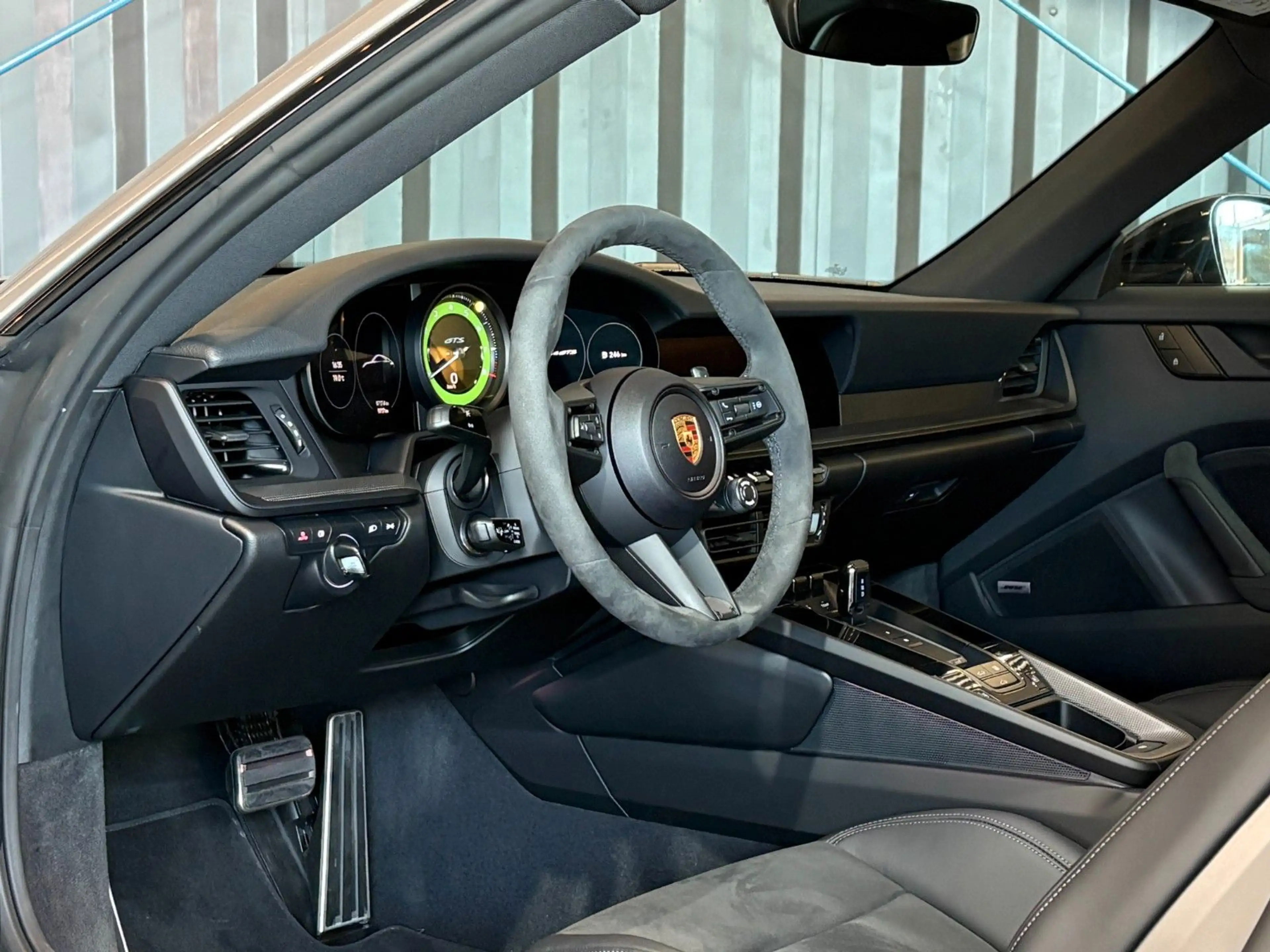 Porsche 911 992 Carrera 4 GTS (Aerokit|Approved|SportChrono) — photo 6