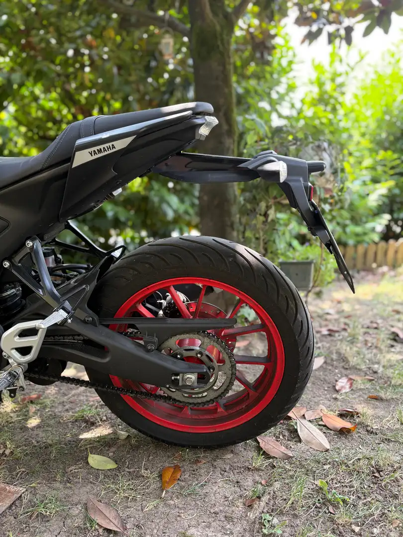 Yamaha MT-125 Nero - 2