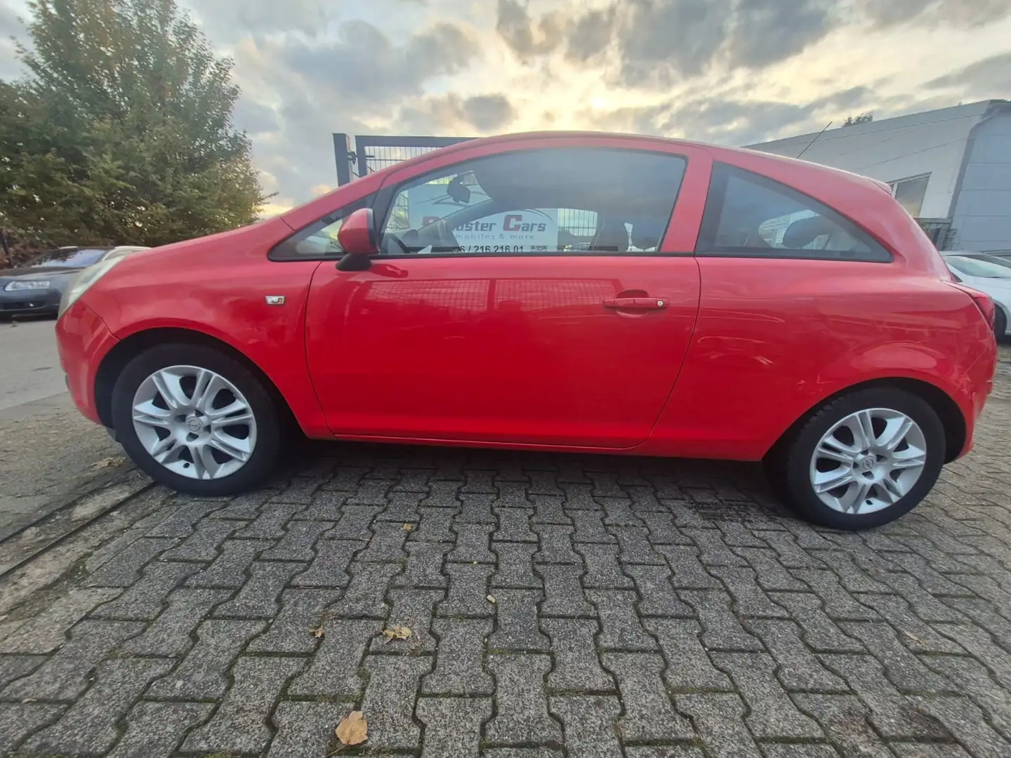 Opel Corsa Edition, 1.Hand(+TZ), Zahnriemen/Öl neu, TOP! Rot - 2