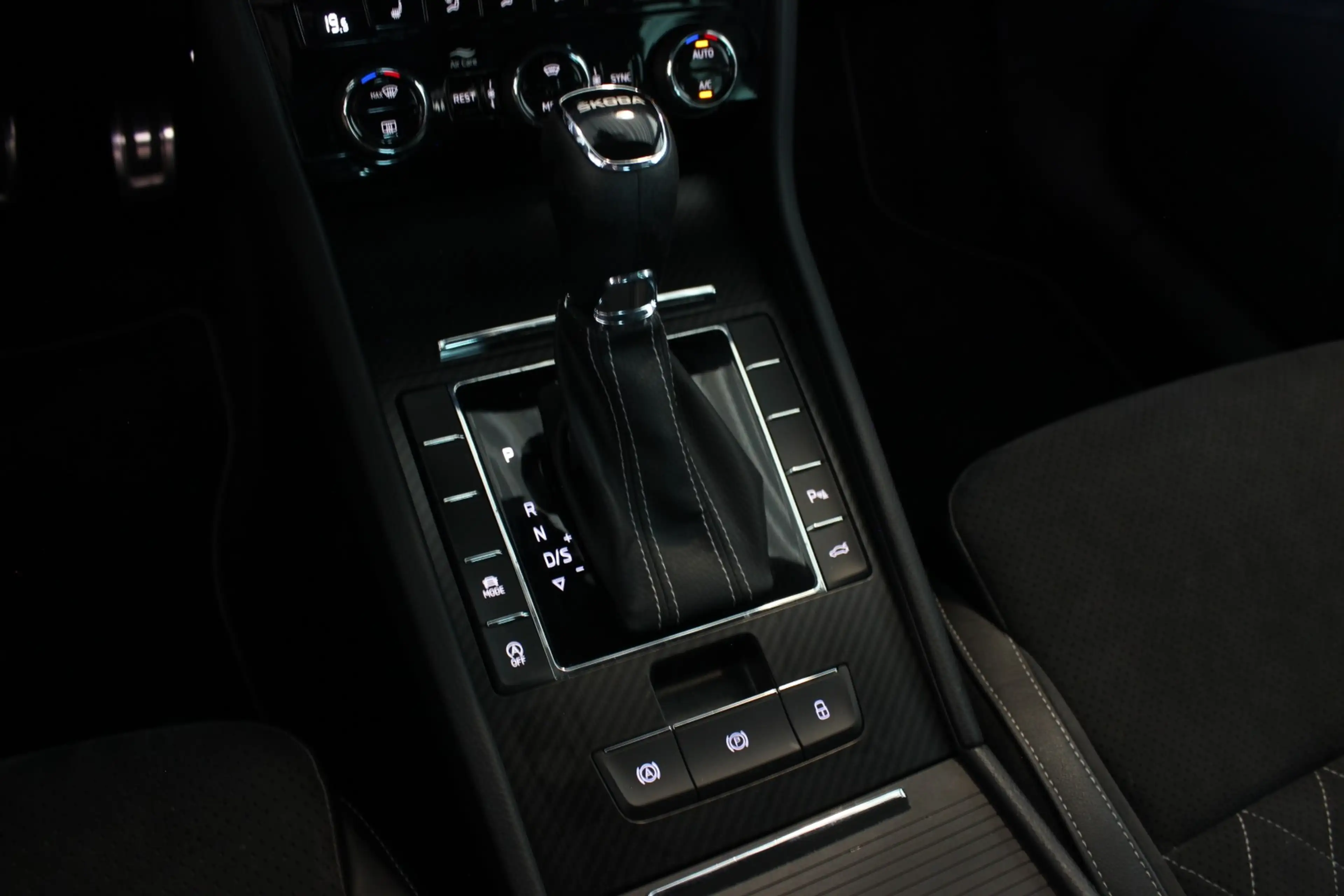 Skoda Superb Combi 1.5 TSI ACT Sportline Business Steel Grey | — photo 21