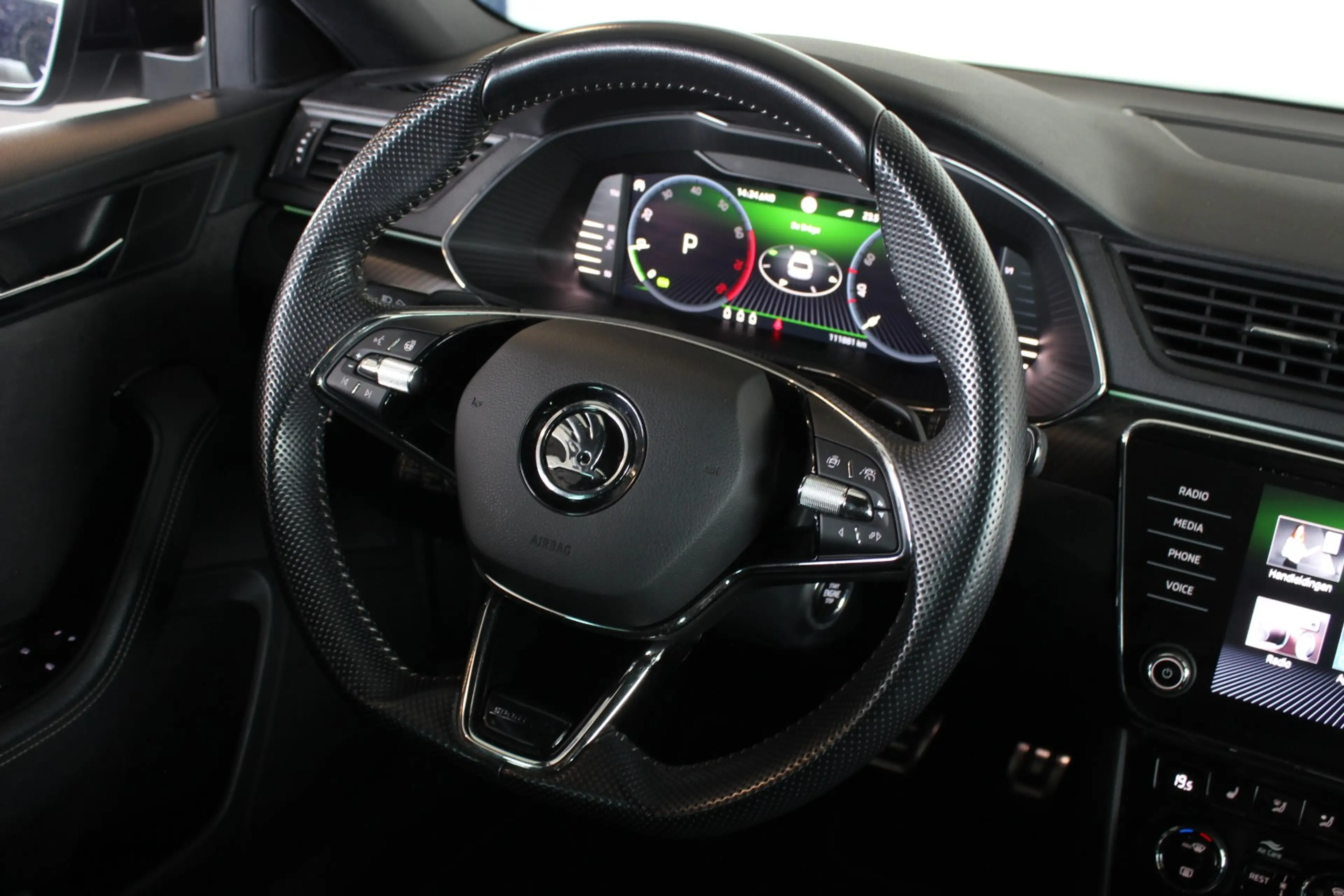 Skoda Superb Combi 1.5 TSI ACT Sportline Business Steel Grey | — photo 9