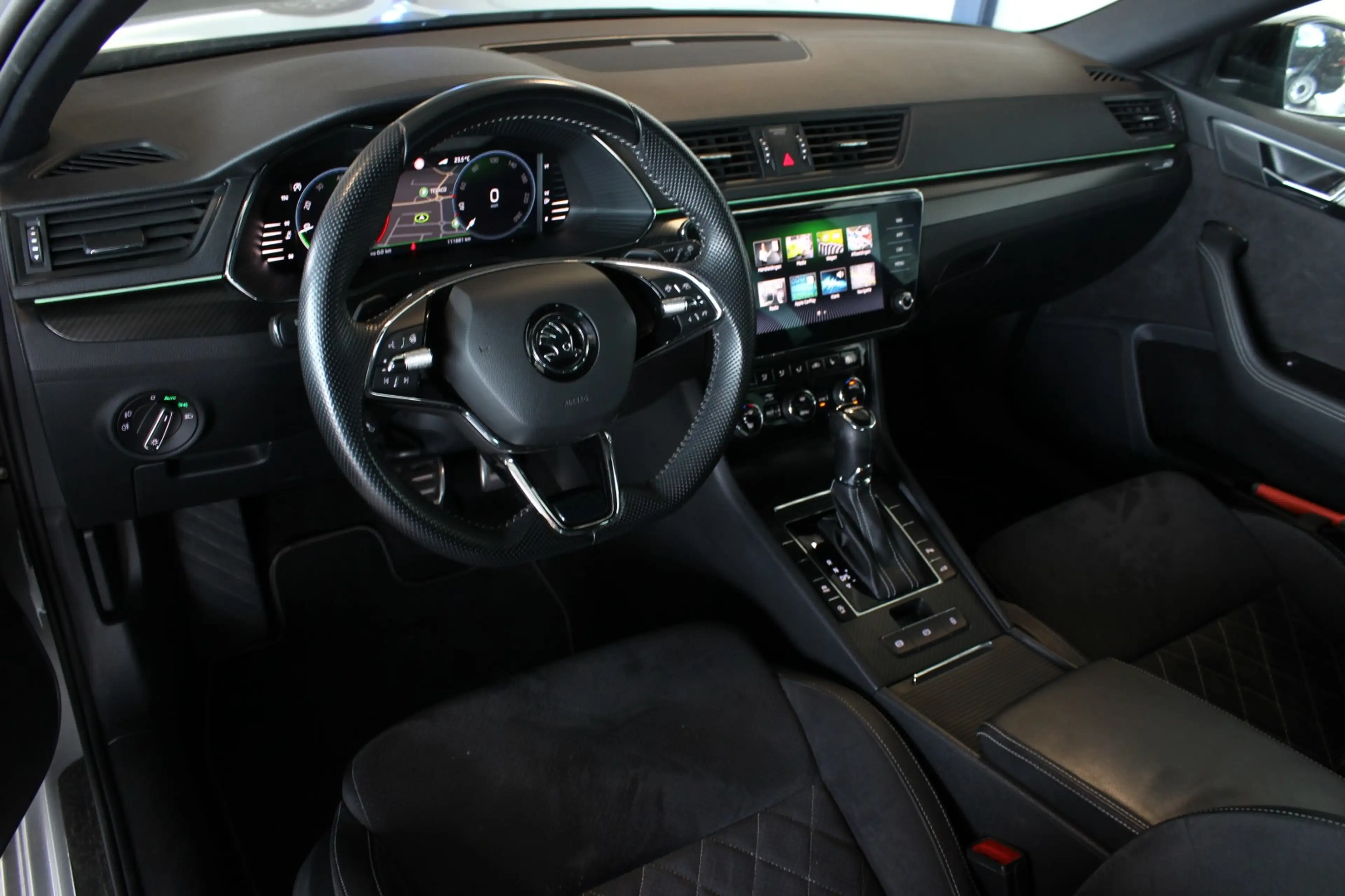 Skoda Superb Combi 1.5 TSI ACT Sportline Business Steel Grey | — photo 3