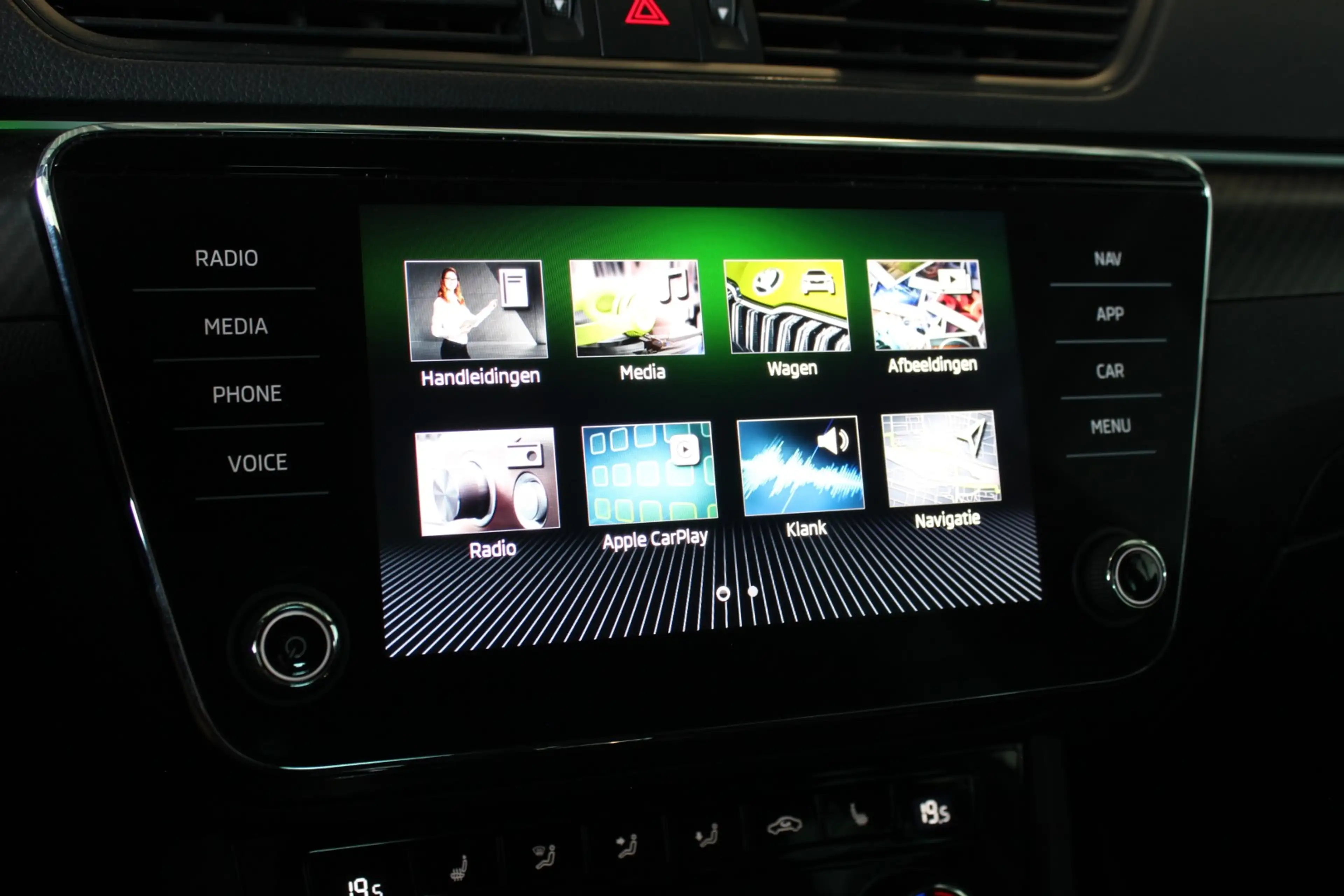 Skoda Superb Combi 1.5 TSI ACT Sportline Business Steel Grey | — photo 15
