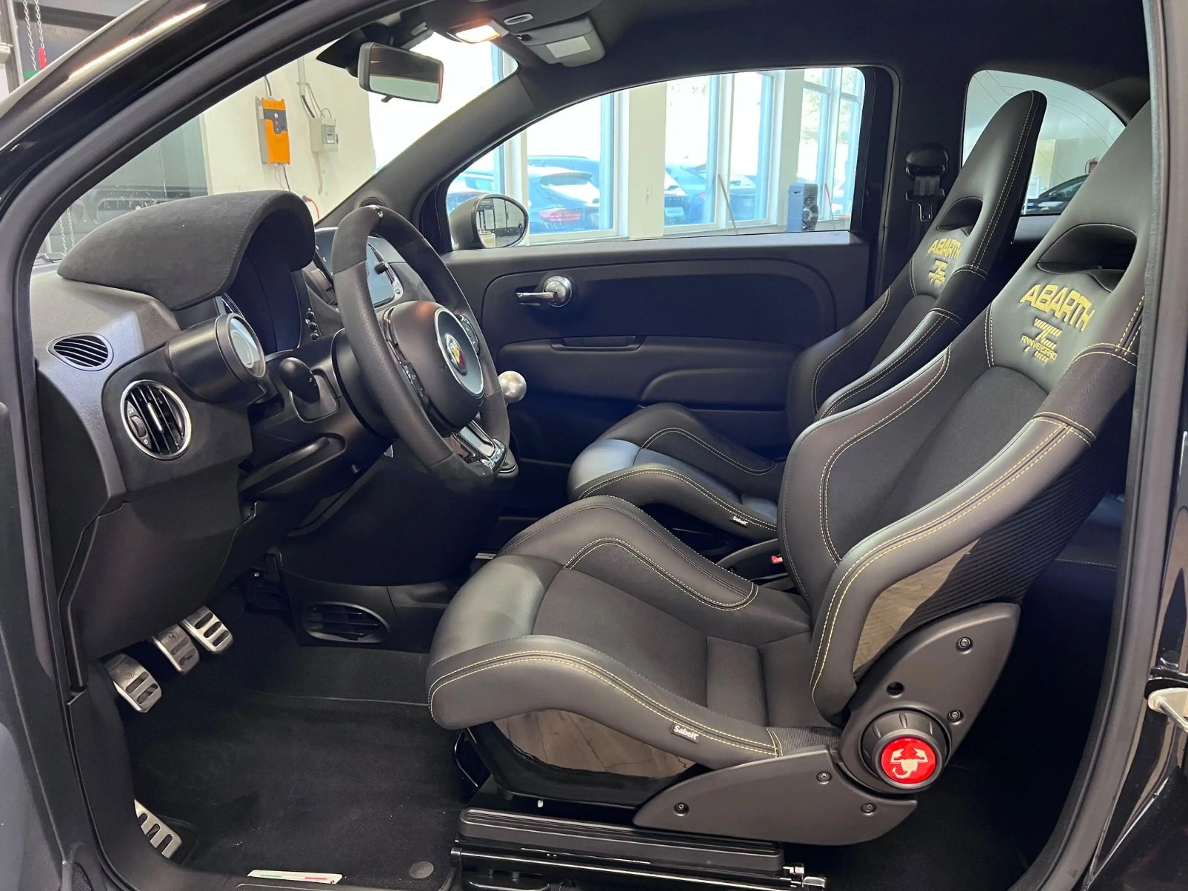 Abarth 500 695 75 Anniversario/Navi/Sportsitze /beats/ — photo 9