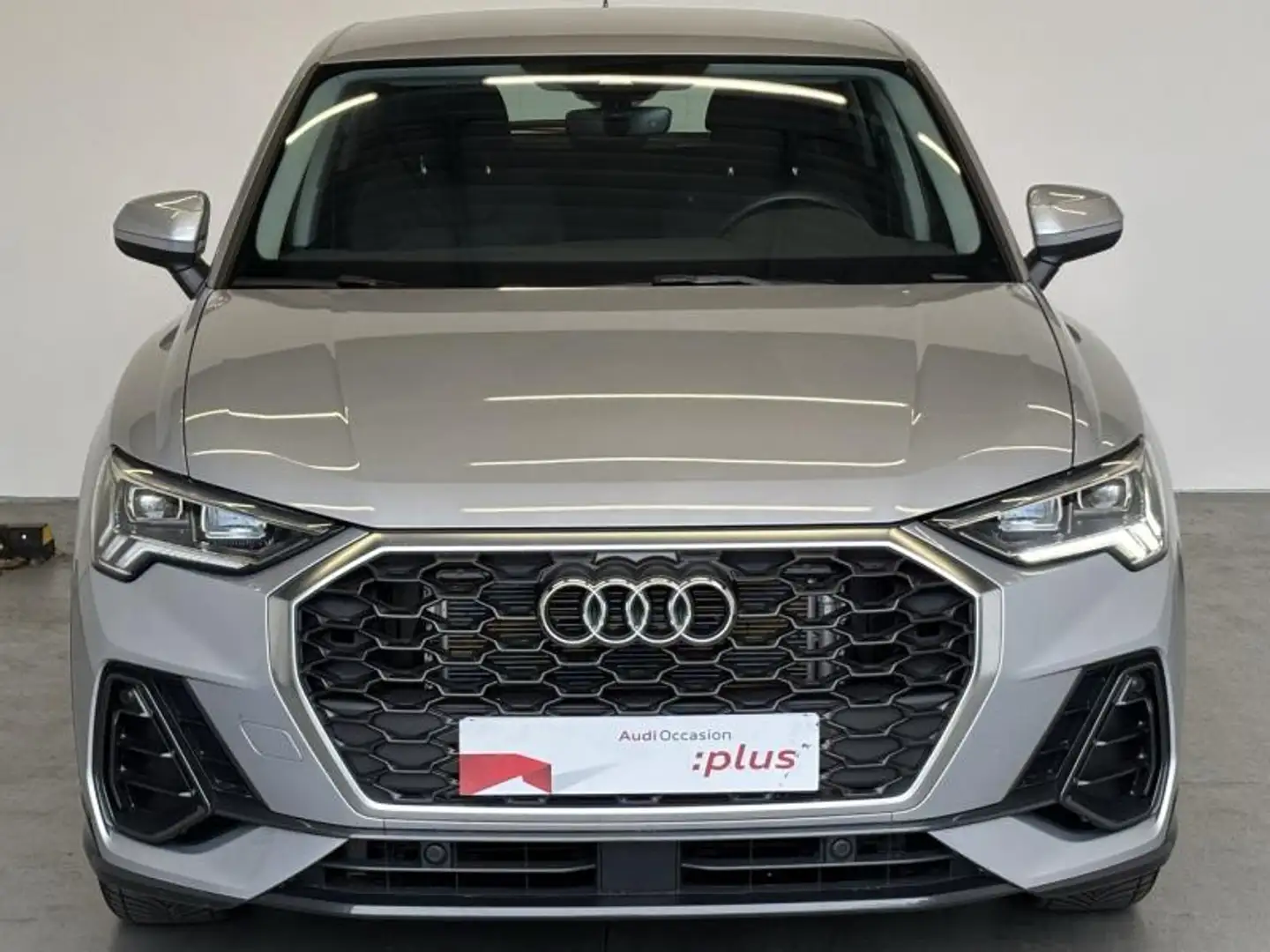 Audi Q3 35 TFSI 150ch Design S tronic 7 Argent - 2