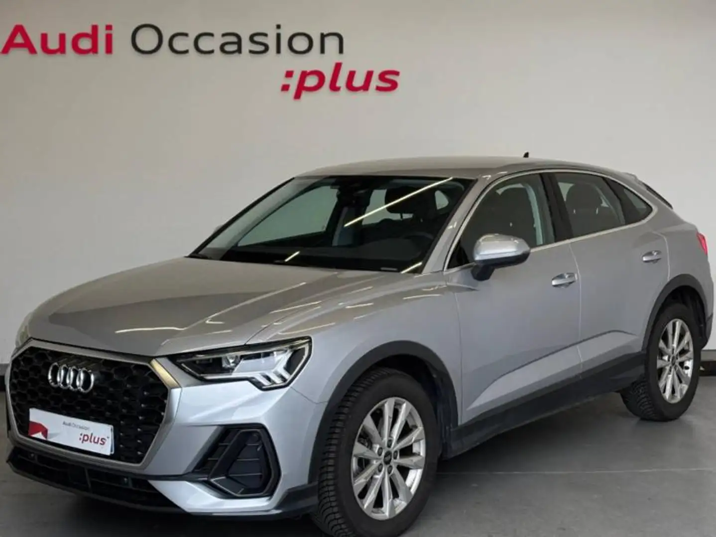 Audi Q3 35 TFSI 150ch Design S tronic 7 Argent - 1