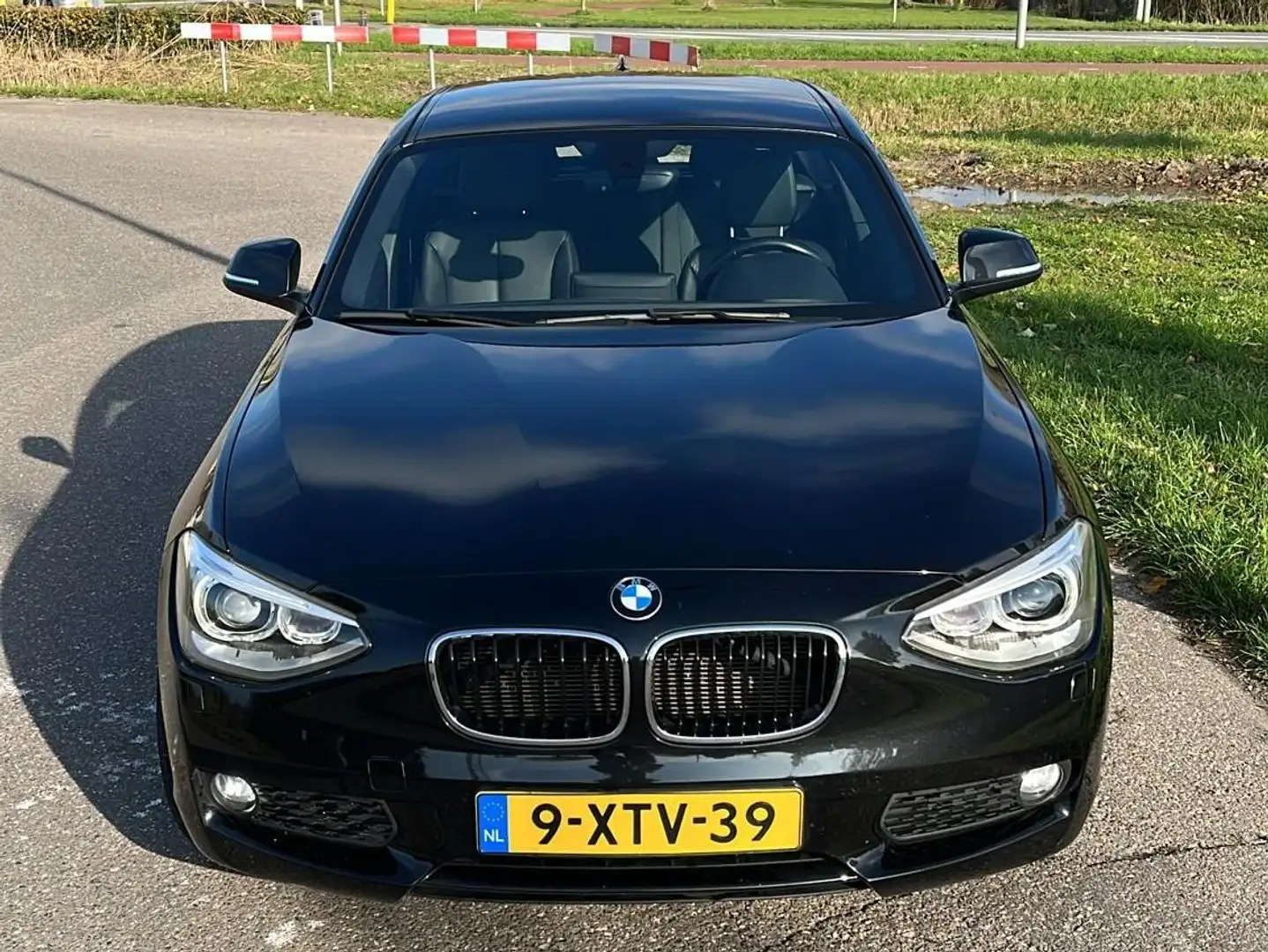 BMW 114 114 EDE High Executive Zwart - 2
