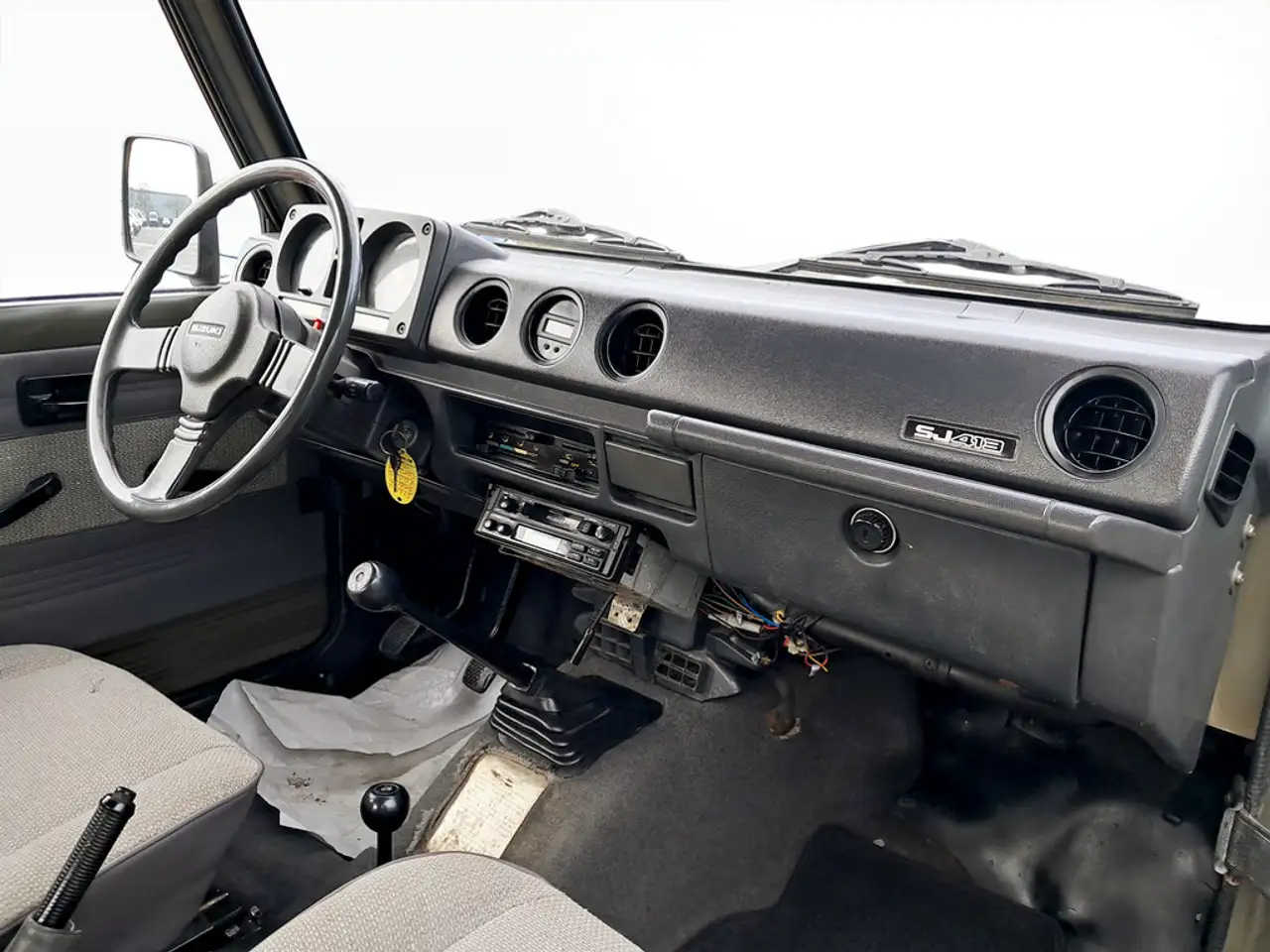Suzuki SJ 413 VX De Luxe berlina, foto 12
