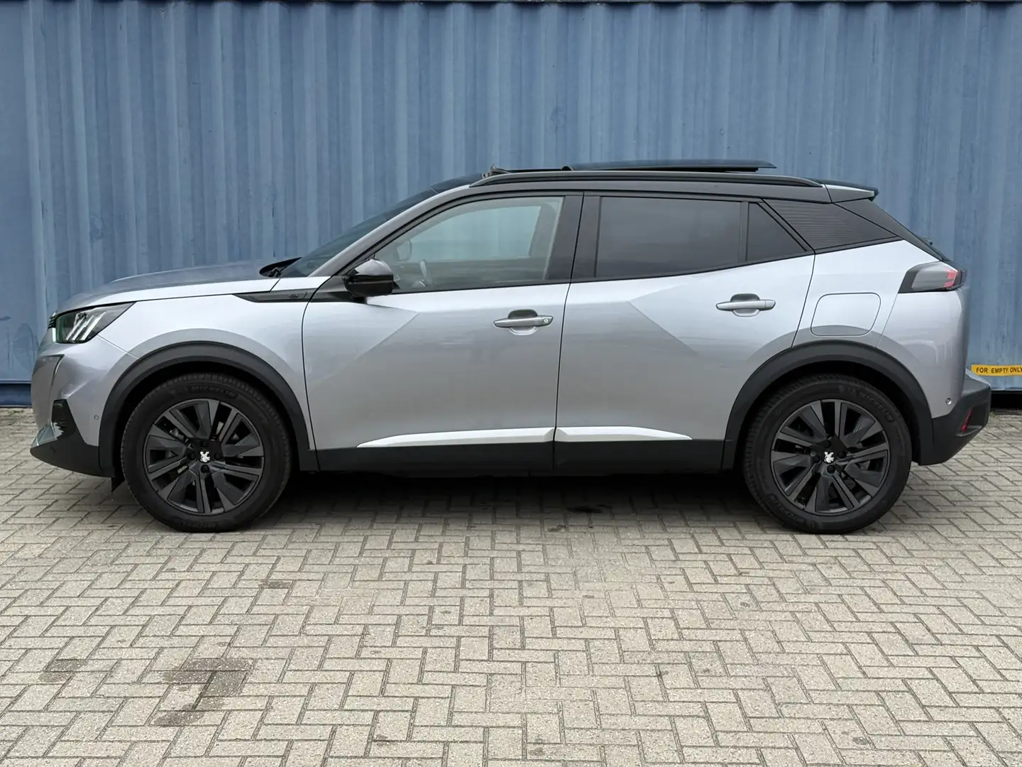 Peugeot e-2008 EV GT Pack 50 kWh | Achteruitrijcamera | Afwijkend Gris - 2