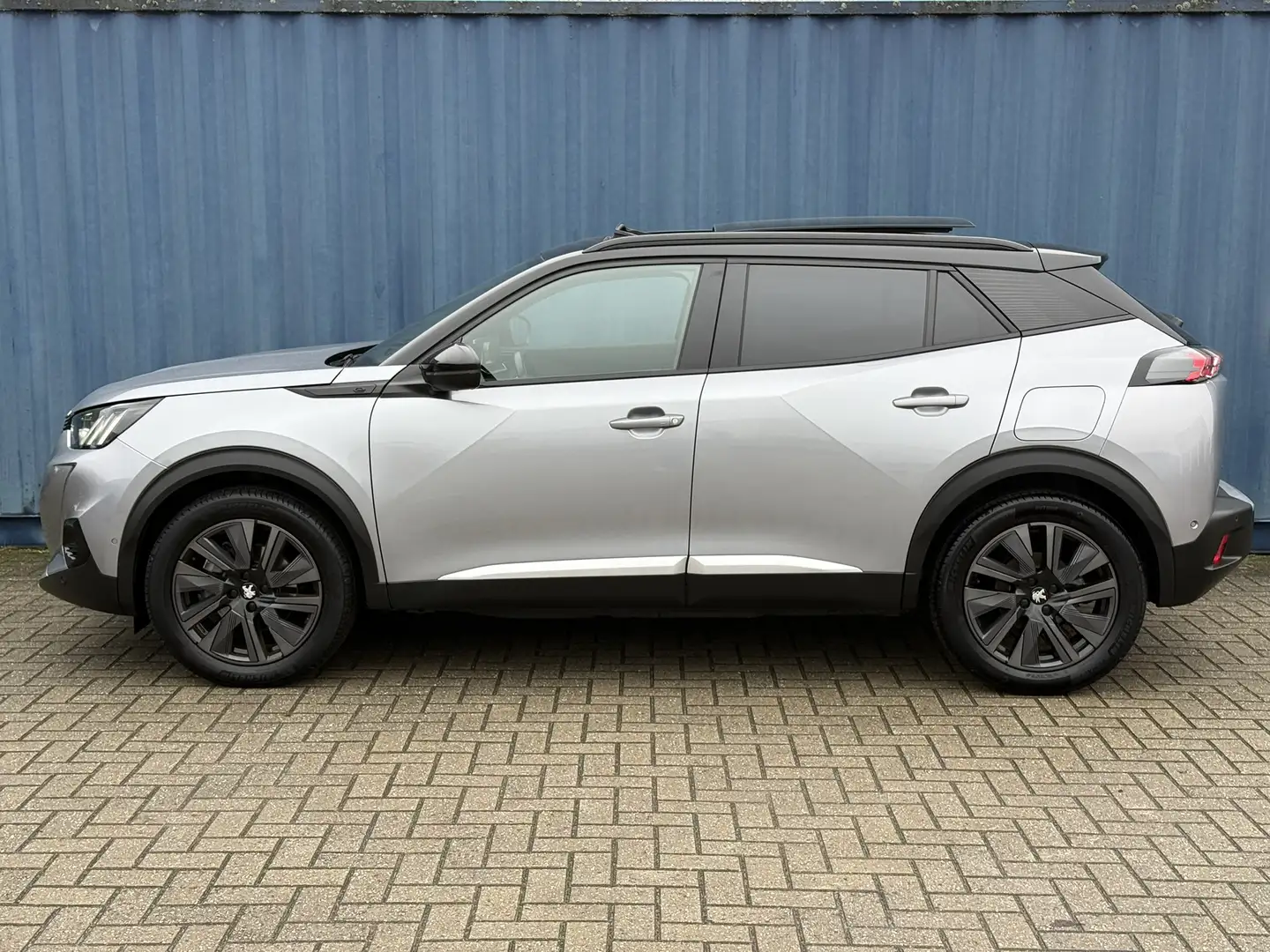 Peugeot e-2008 EV GT Pack 50 kWh | Achteruitrijcamera | Afwijkend Grijs - 2