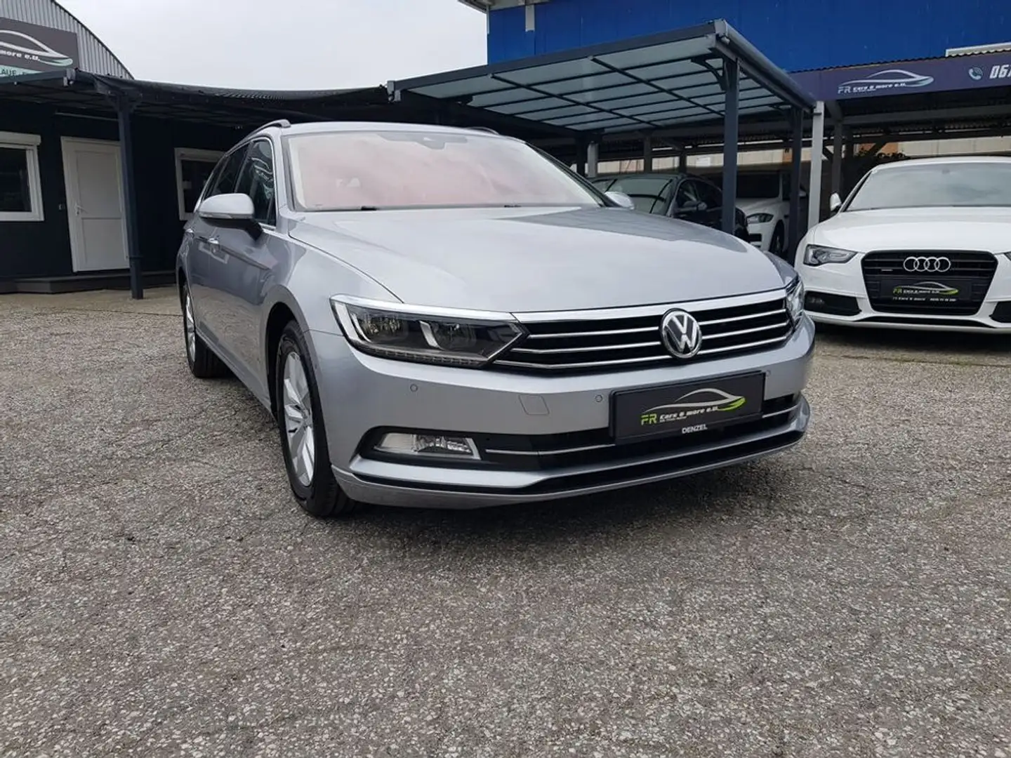 Volkswagen Passat 1,6 TDI Aut. Comfortline BMT / LED / AHV / Silber - 1