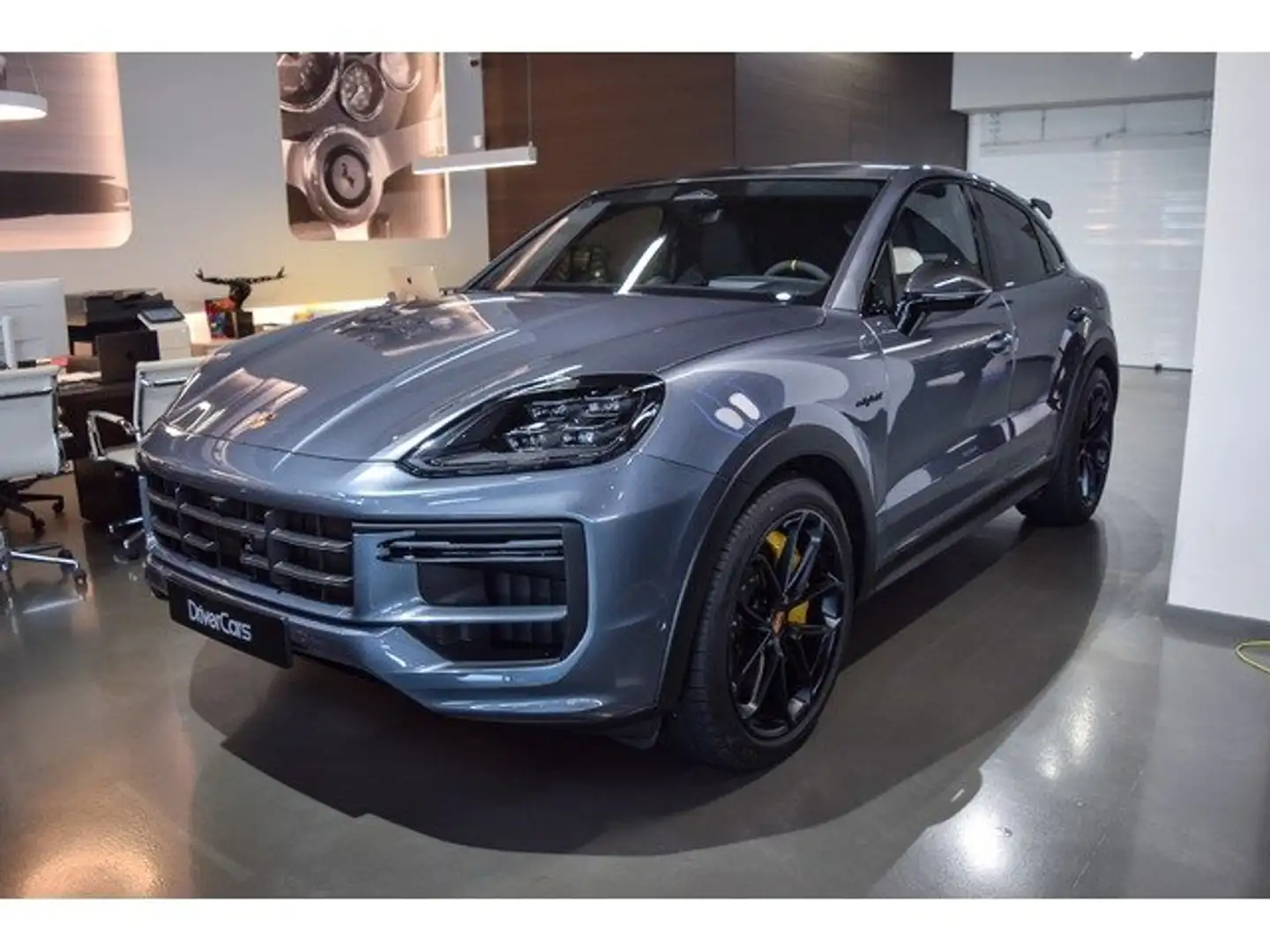 Porsche Cayenne Coupé Turbo E-Hybrid GT Aut. Gris - 2