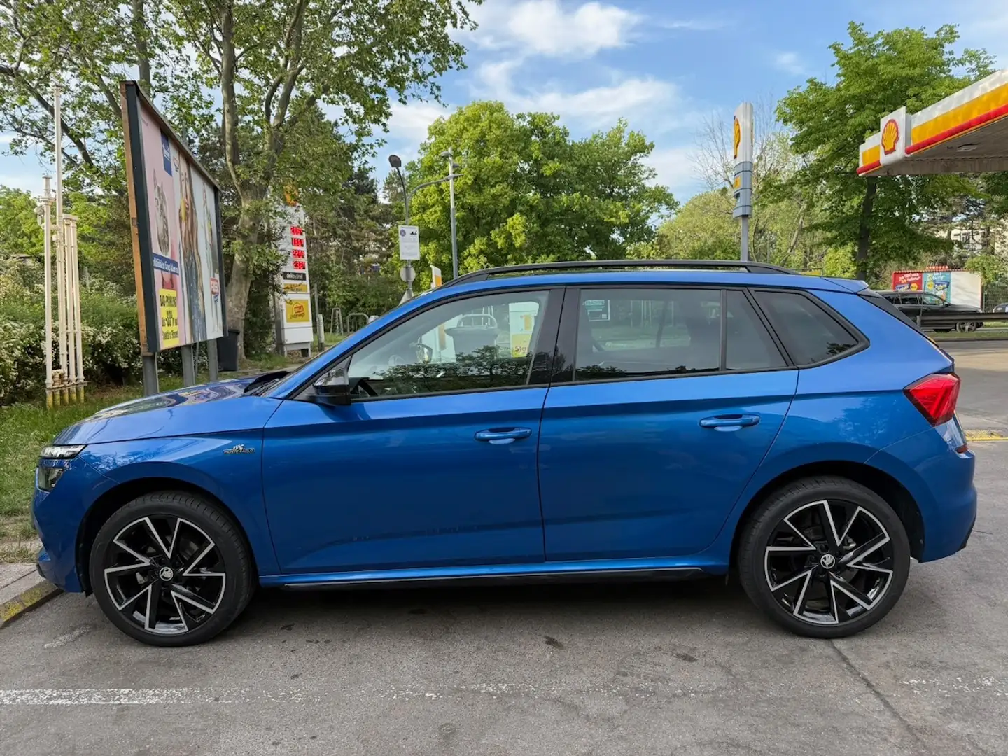 Skoda Kamiq Kamiq 1,0 TSI Monte Carlo DSG Monte Carlo Blau - 2