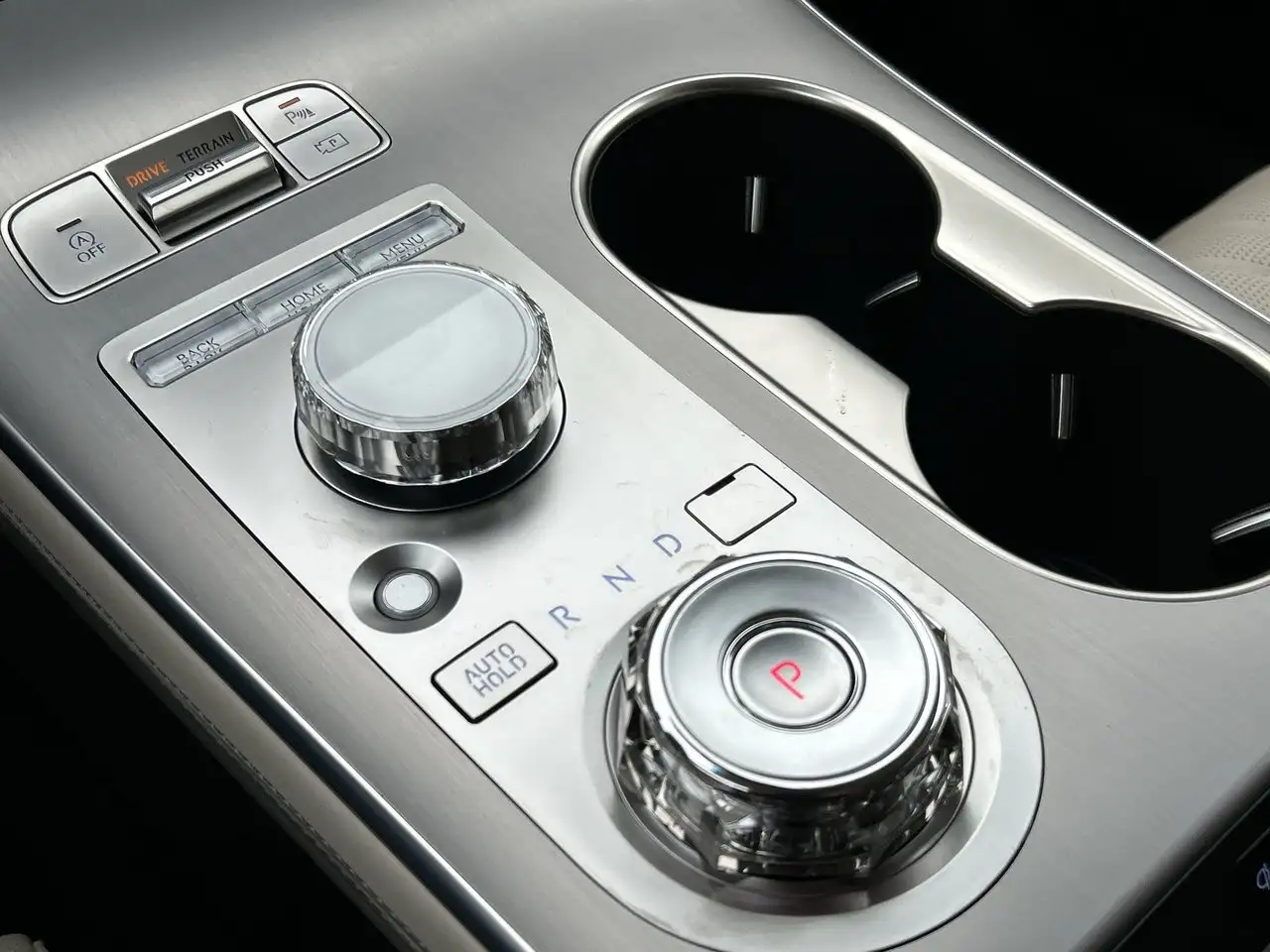 Genesis GV70 fotografie Genesis GV70