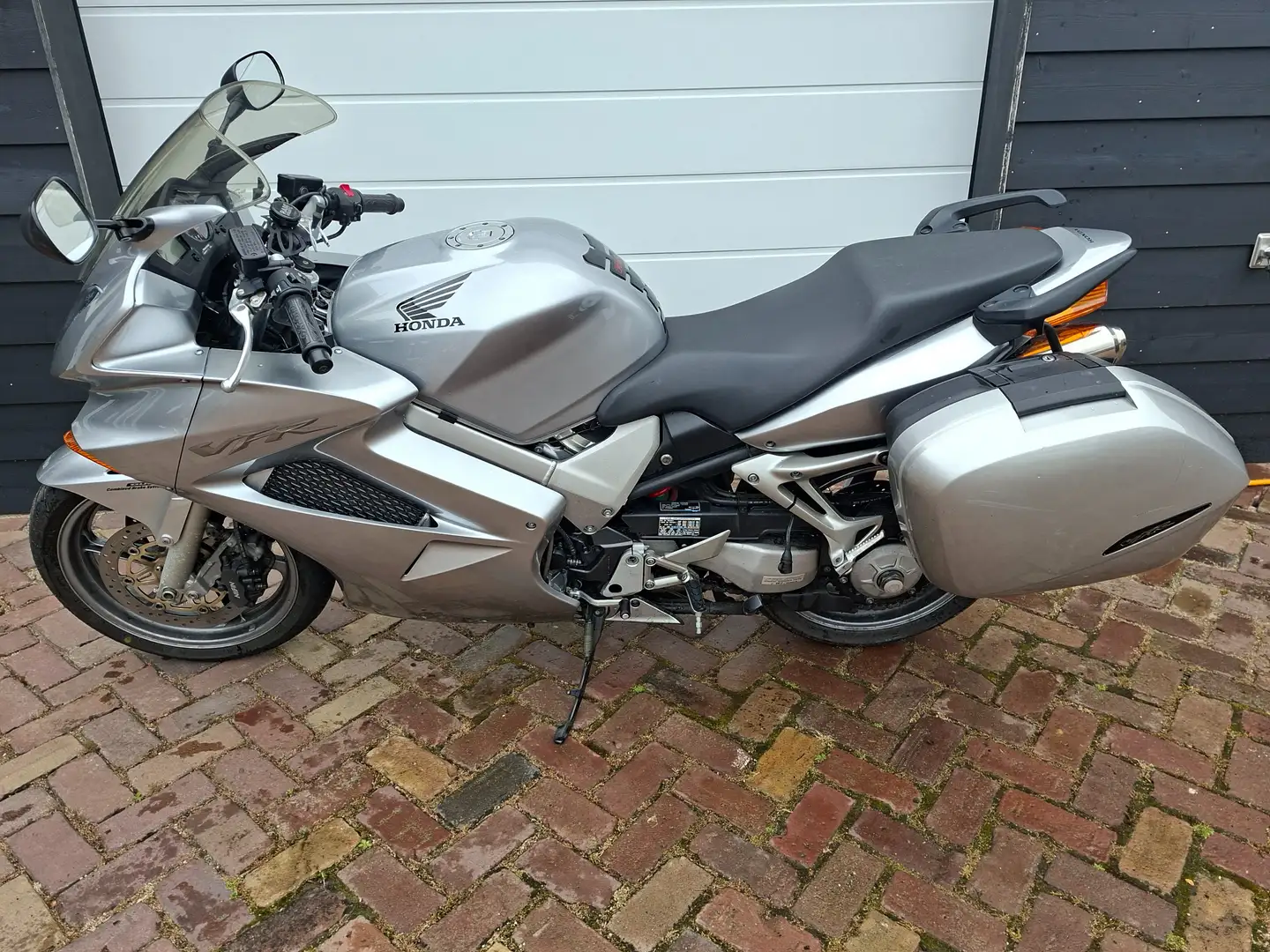 Honda VFR 800 VTEC - SPORT TOUR -  +KOFFERS +USB +SLOT Zilver - 2