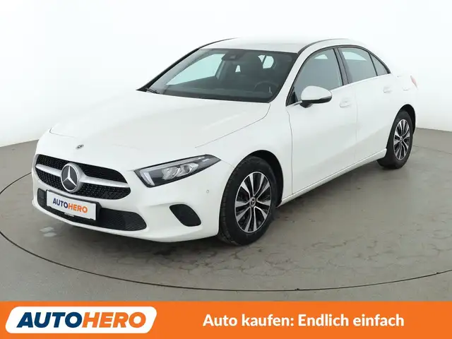 Mercedes-Benz A 180 A 180 Style Aut.*NAVI*LED*TEMPO*CAM*PDC*SHZ*