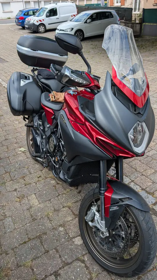 MV Agusta Turismo Veloce 800