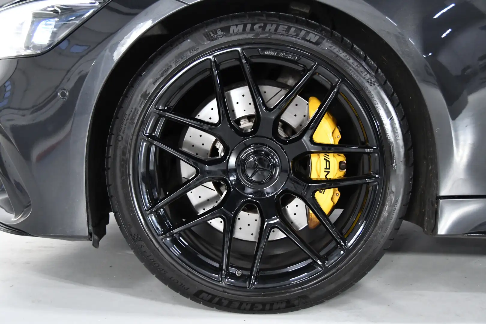 Mercedes-Benz AMG GT 4-Door Coupe AMG 63 S 4MATIC+ Edition 1, Pano, Tra Grijs - 2
