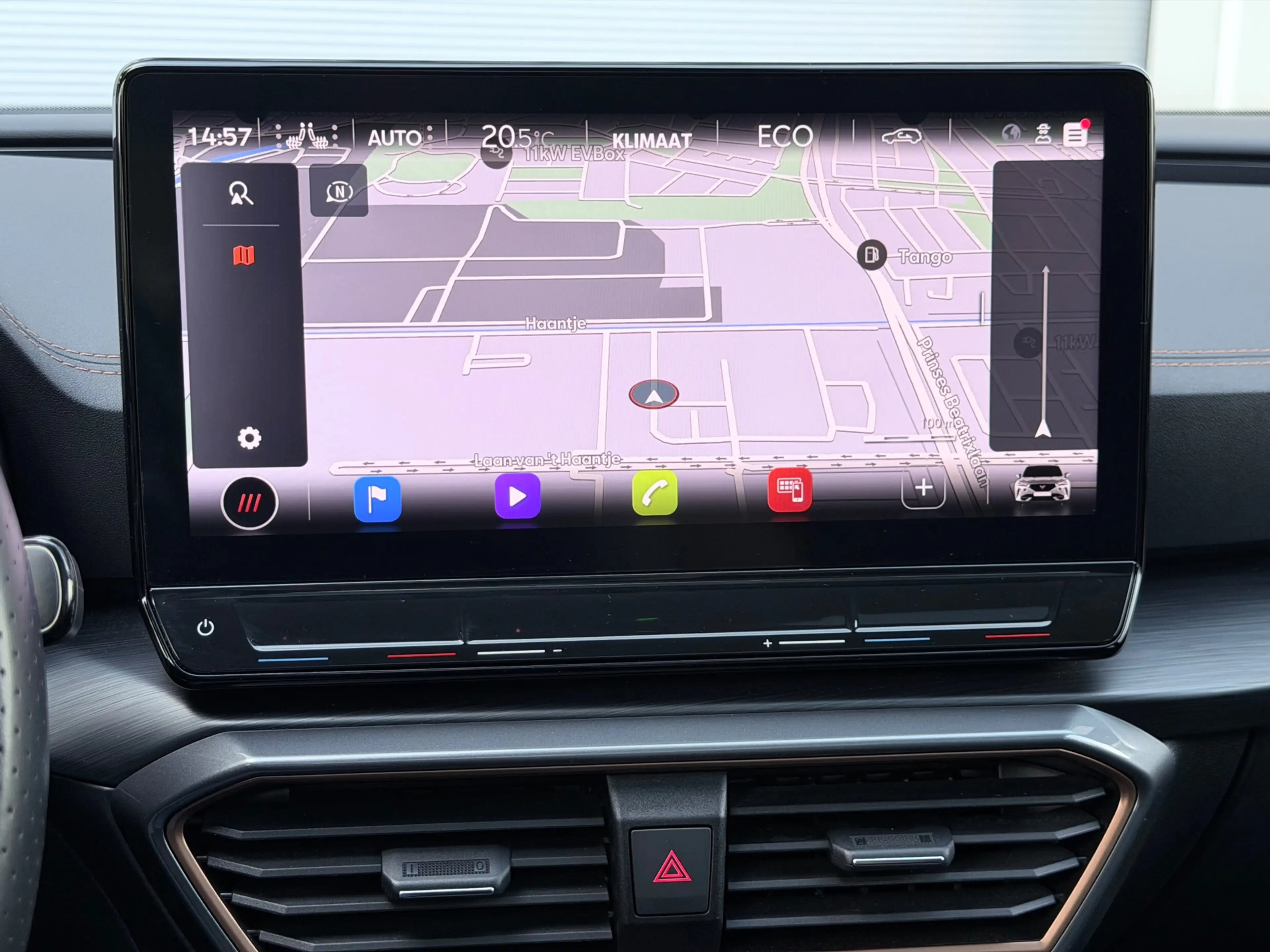 CUPRA Formentor 1.4 e-Hybrid VZ Copper Edition Pano/Matrix/Blindsp — photo 18