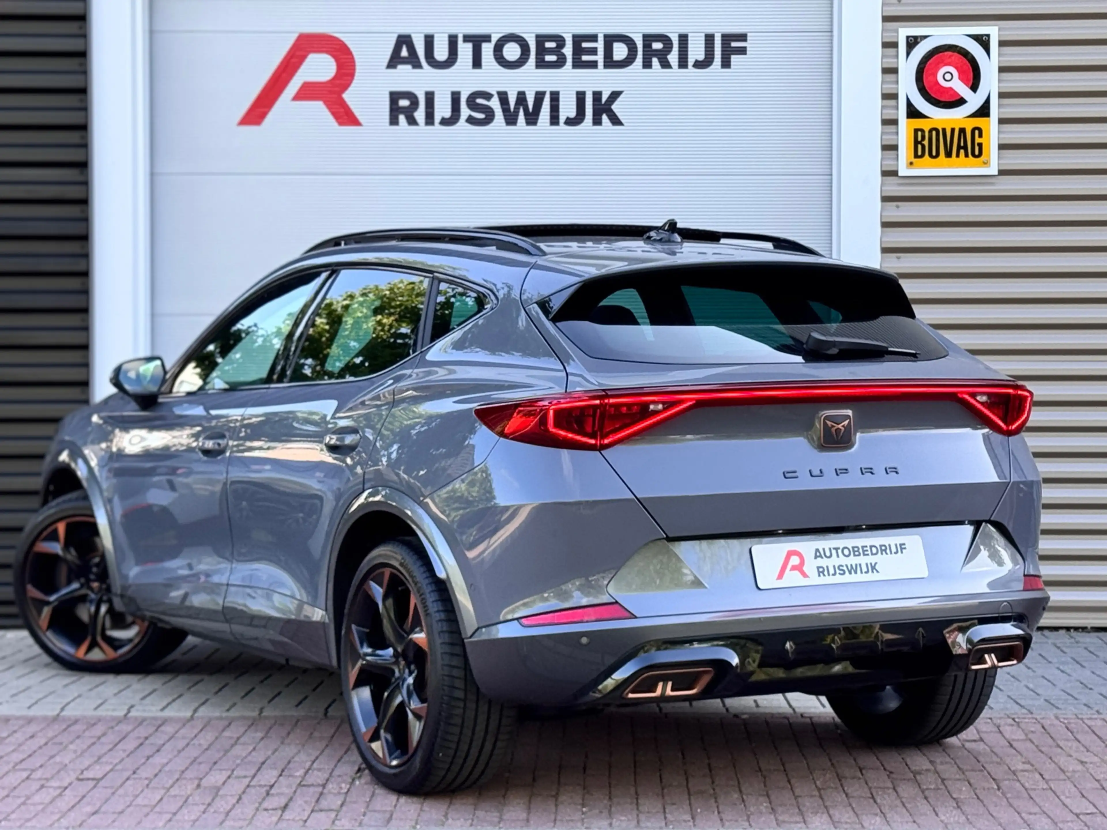 CUPRA Formentor 1.4 e-Hybrid VZ Copper Edition Pano/Matrix/Blindsp — photo 3