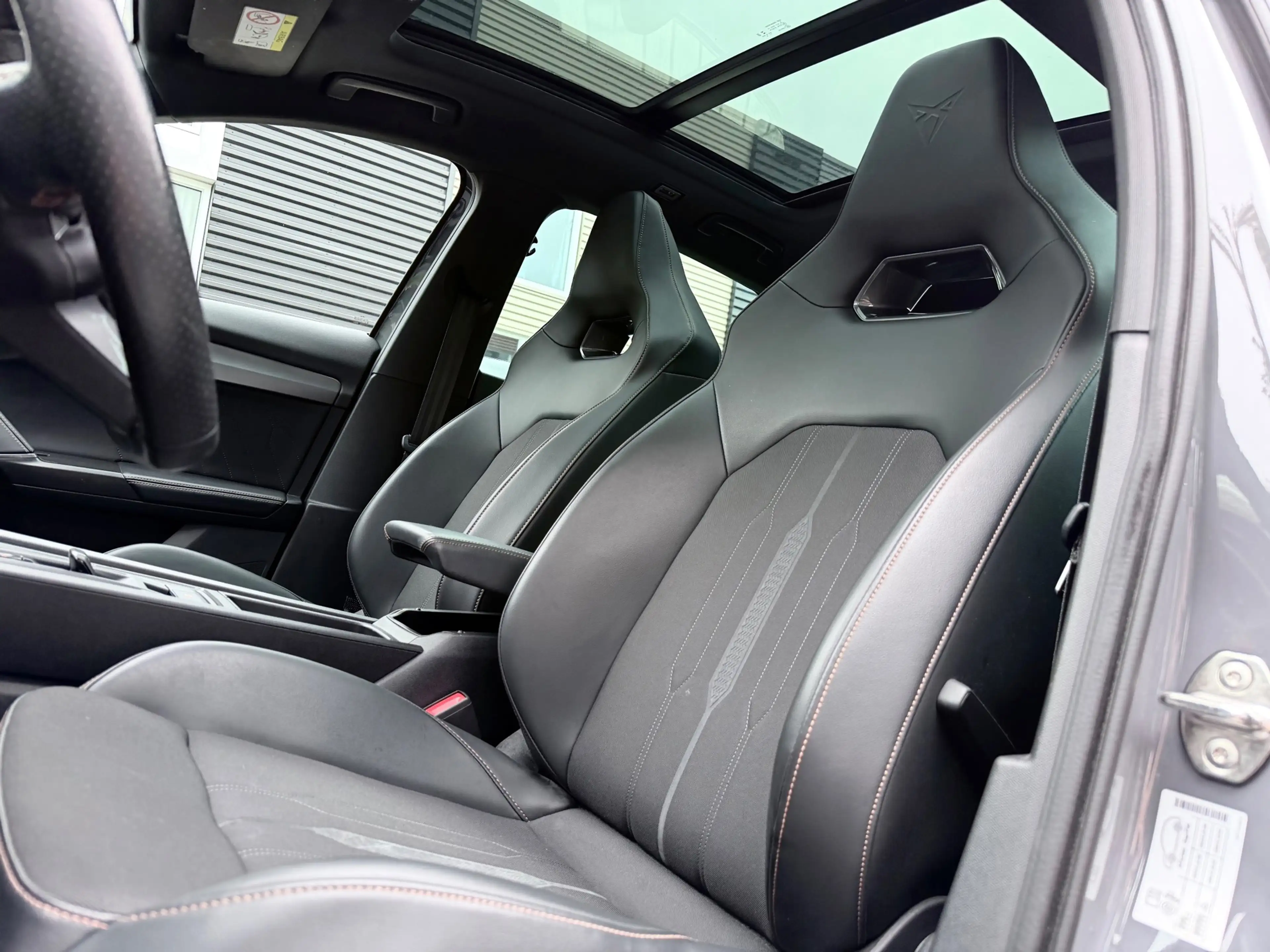 CUPRA Formentor 1.4 e-Hybrid VZ Copper Edition Pano/Matrix/Blindsp — photo 10