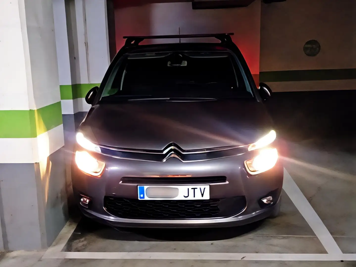 Citroen Grand C4 Picasso Marrón - 1