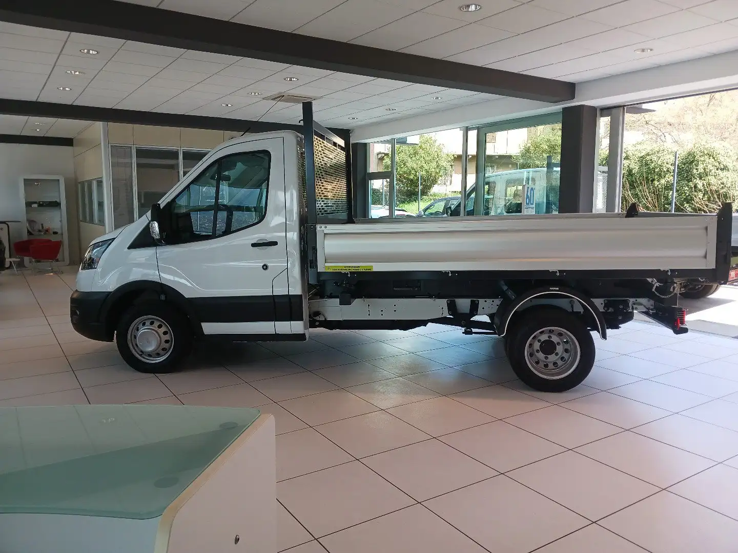 Ford Transit 350 2.0TDCi EcoBlue 130CV PM Cab.Trend CA Weiß - 2