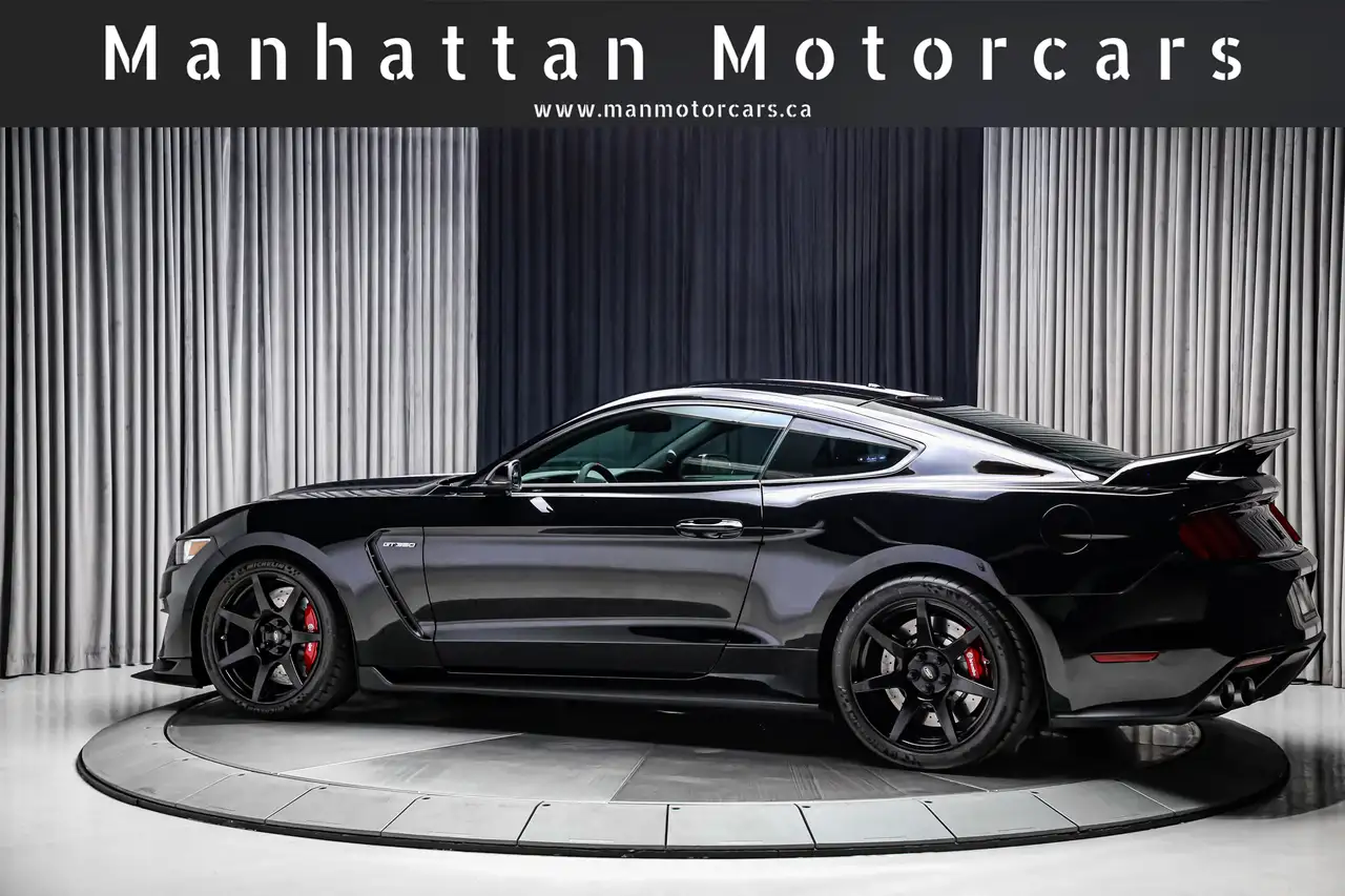 Ford Mustang снимка Ford Mustang