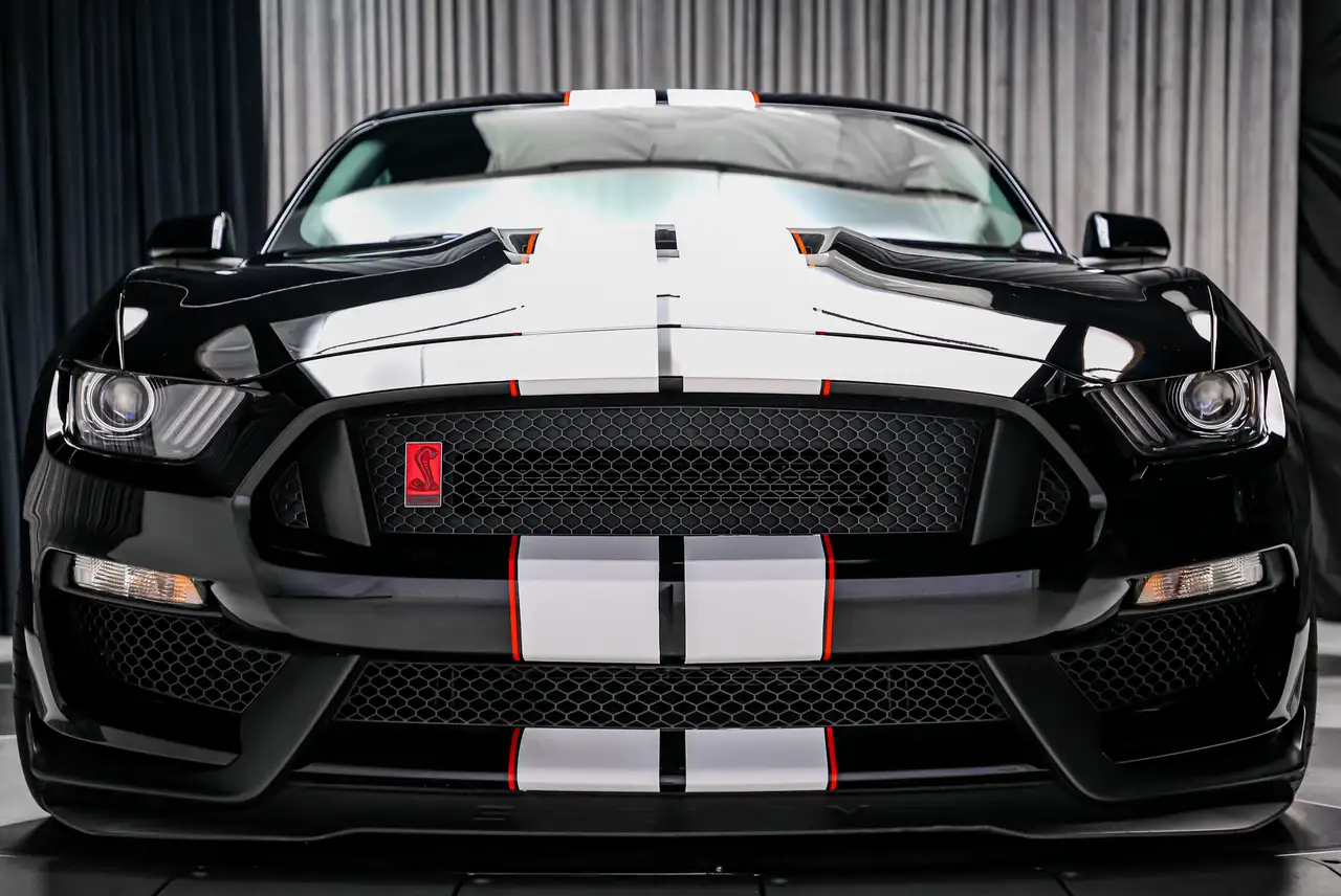 Ford Mustang снимка Ford Mustang