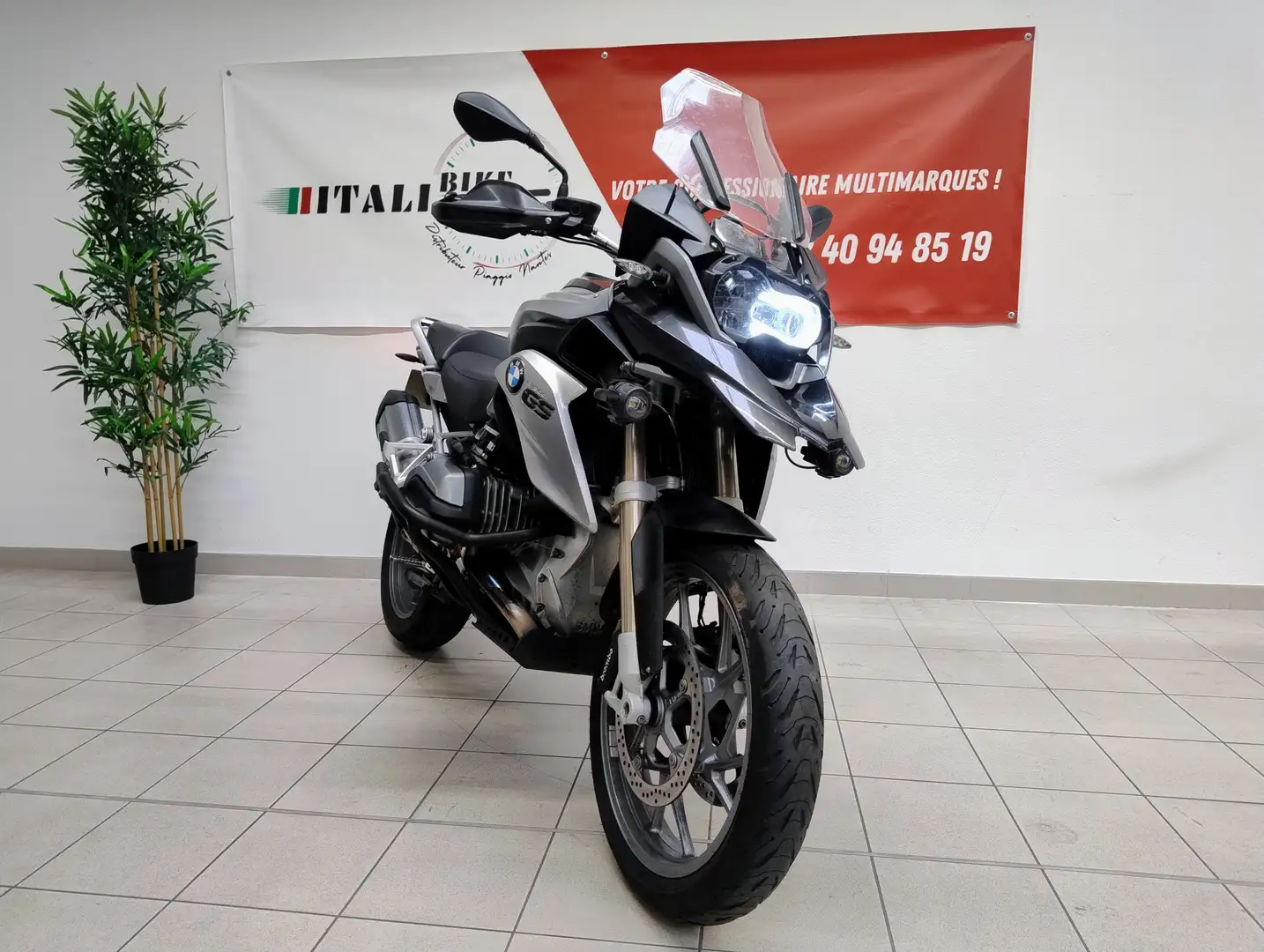 BMW R 1200 GS Noir - 2