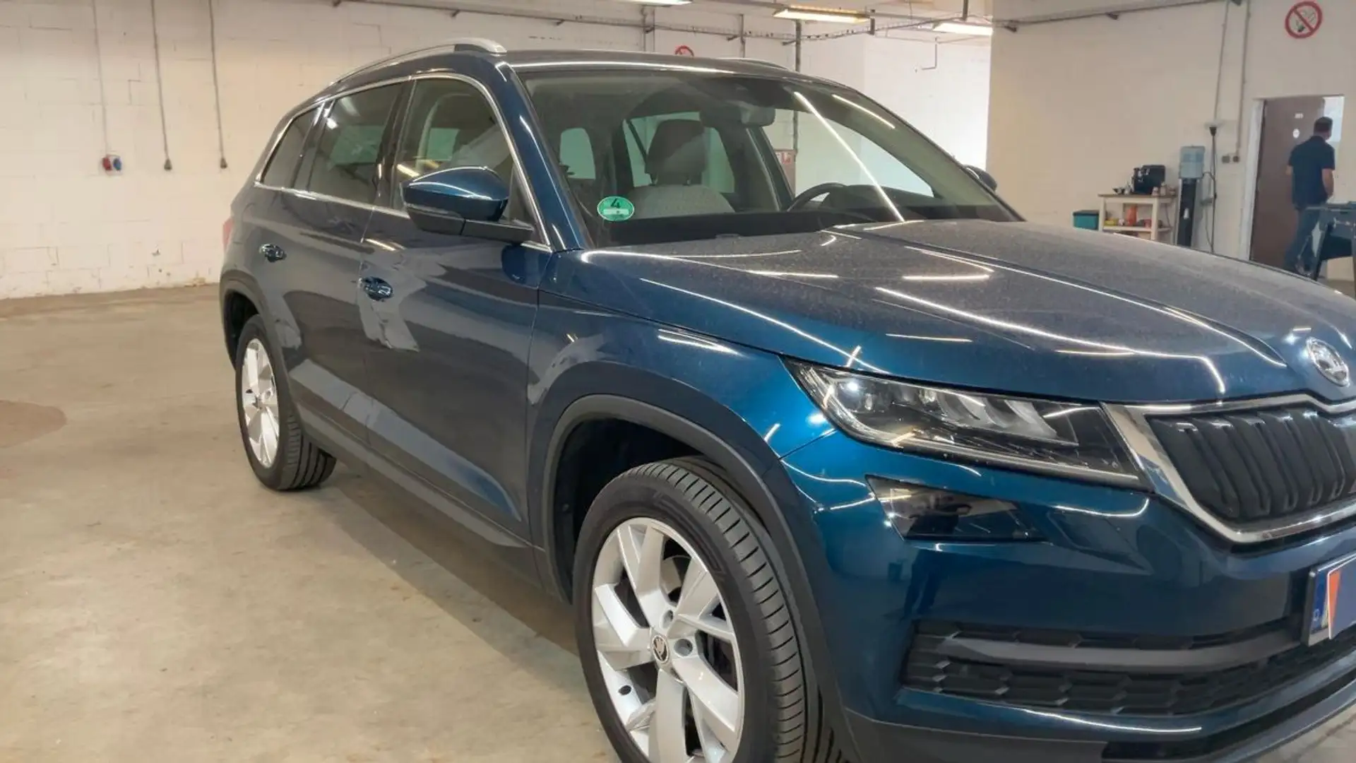Skoda Kodiaq Style 4x4 2HD STANDHZG AHK NAVI PDC ACC Bleu - 2