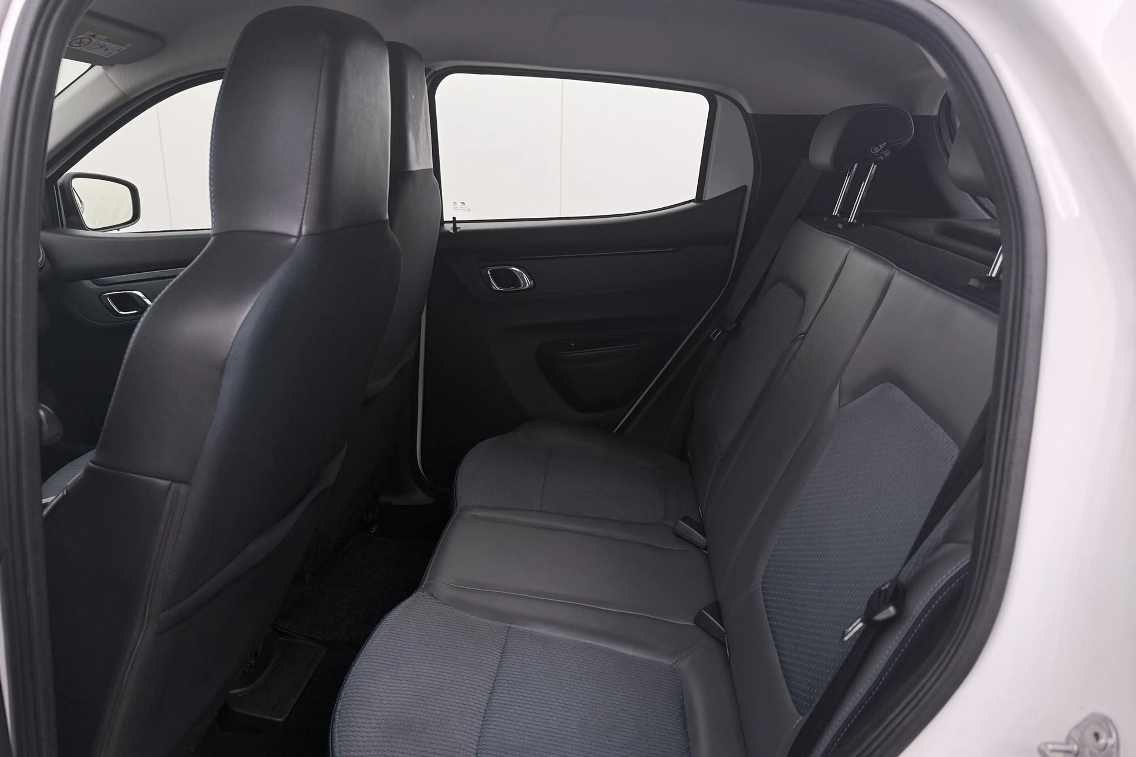 Dacia Spring Comfort 27 kWh (93%SOH) Half-Leder DAB LED 14'LMV — photo 13