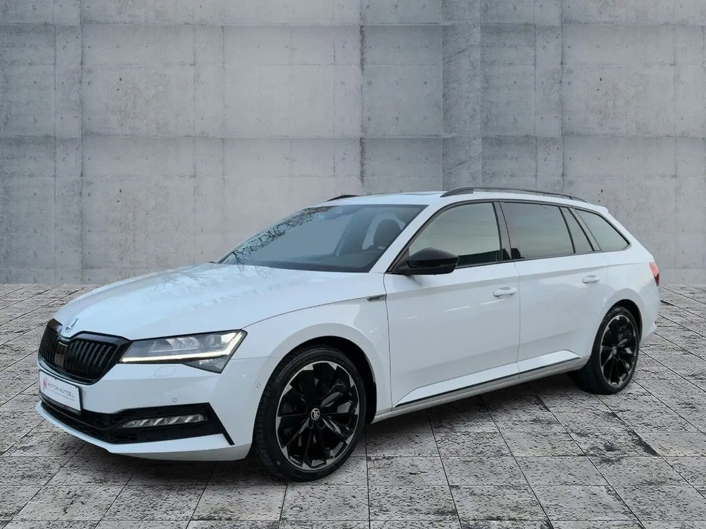 Skoda Superb Combi 2.0 TSI 4x4 SPORTLINE BEAM+NAVI+AHK Wit - 2