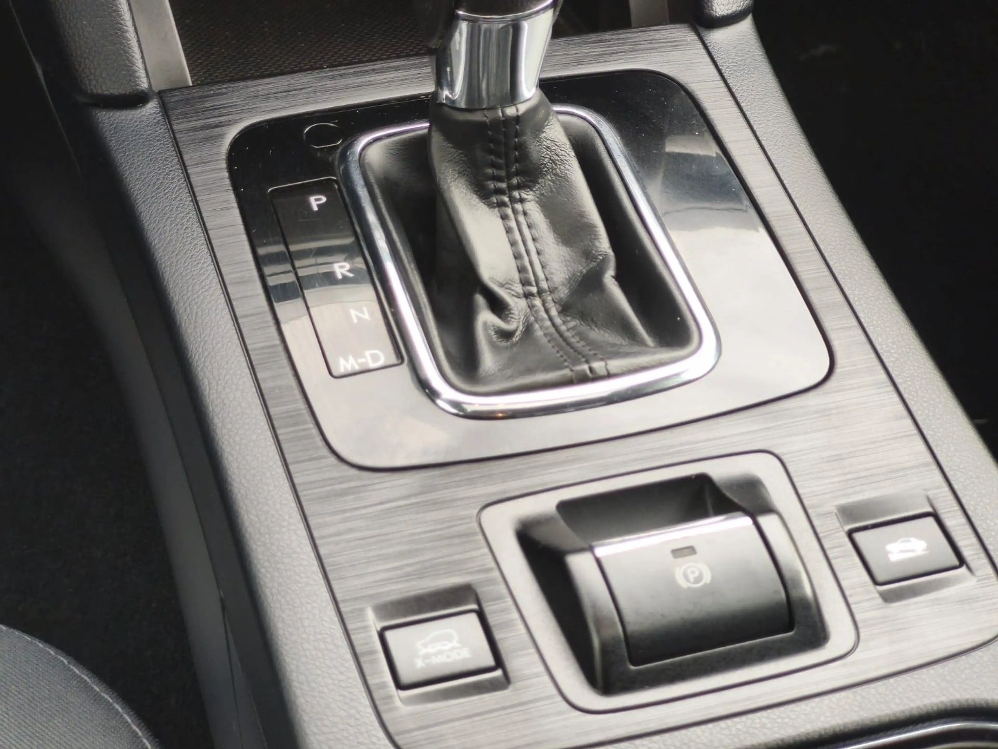 Subaru Legacy Outback — photo 8