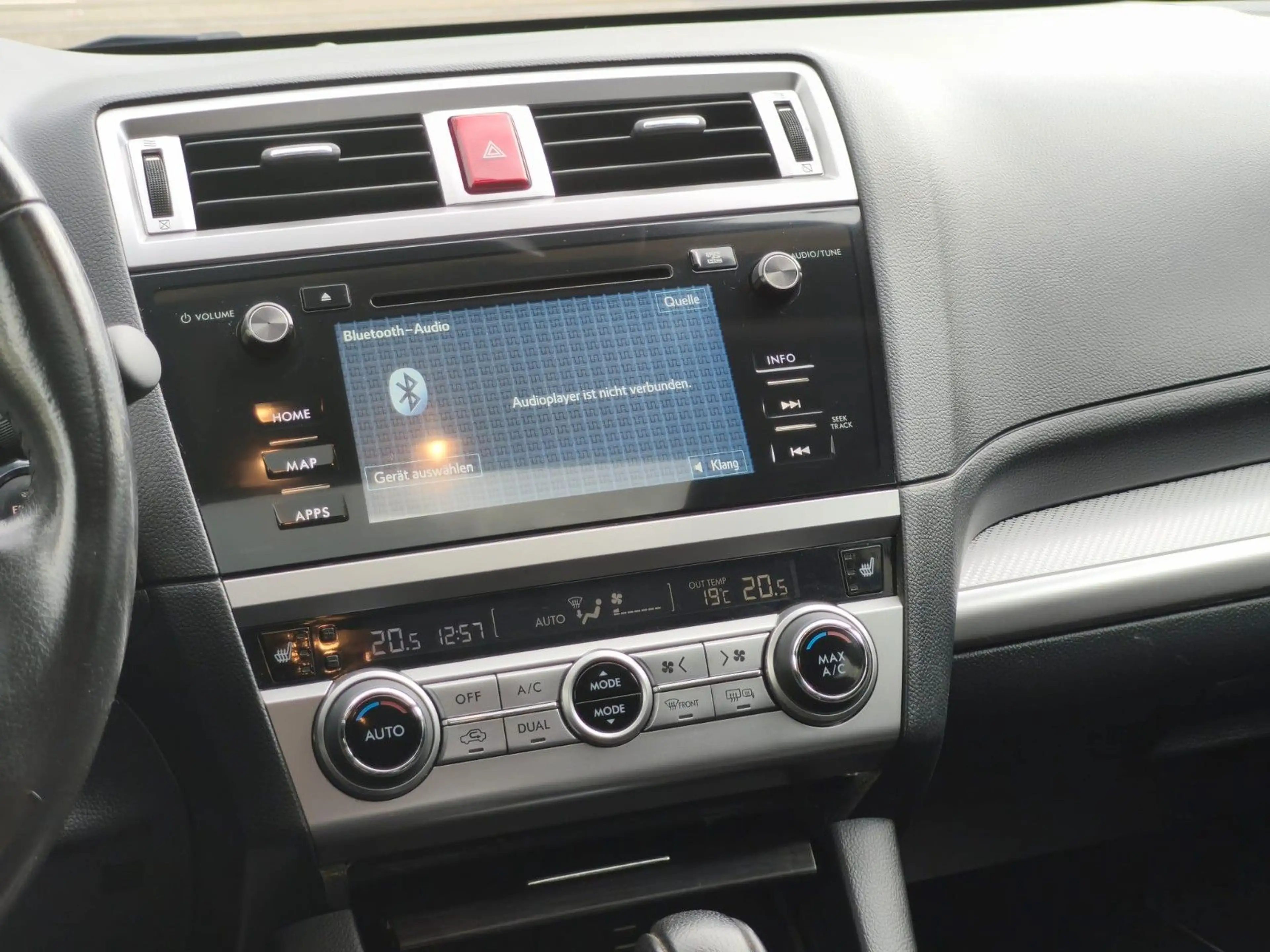 Subaru Legacy Outback — photo 7