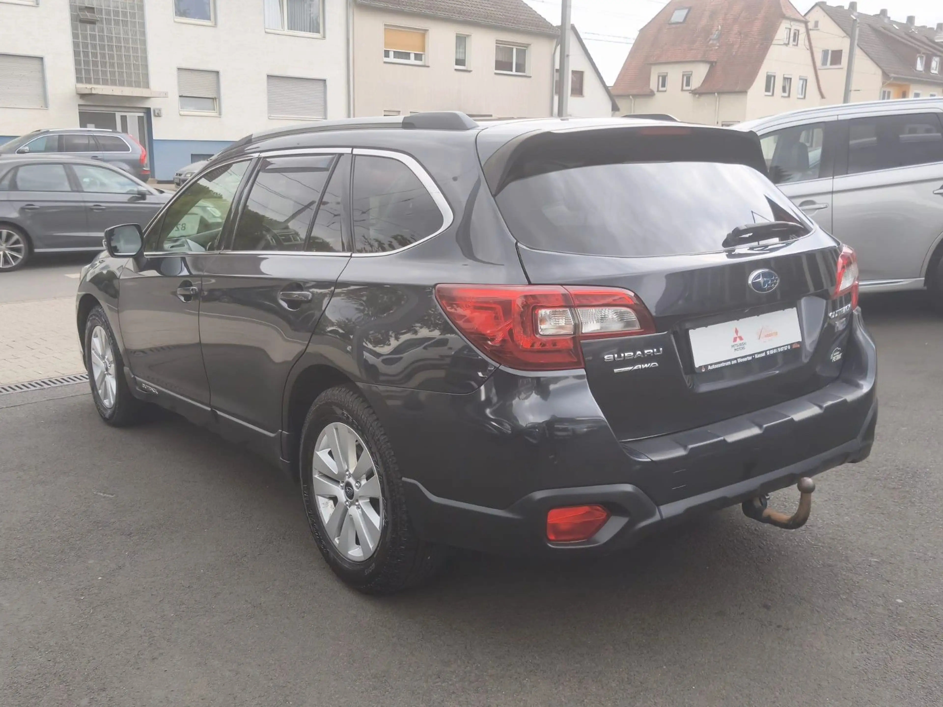 Subaru Legacy Outback — photo 4