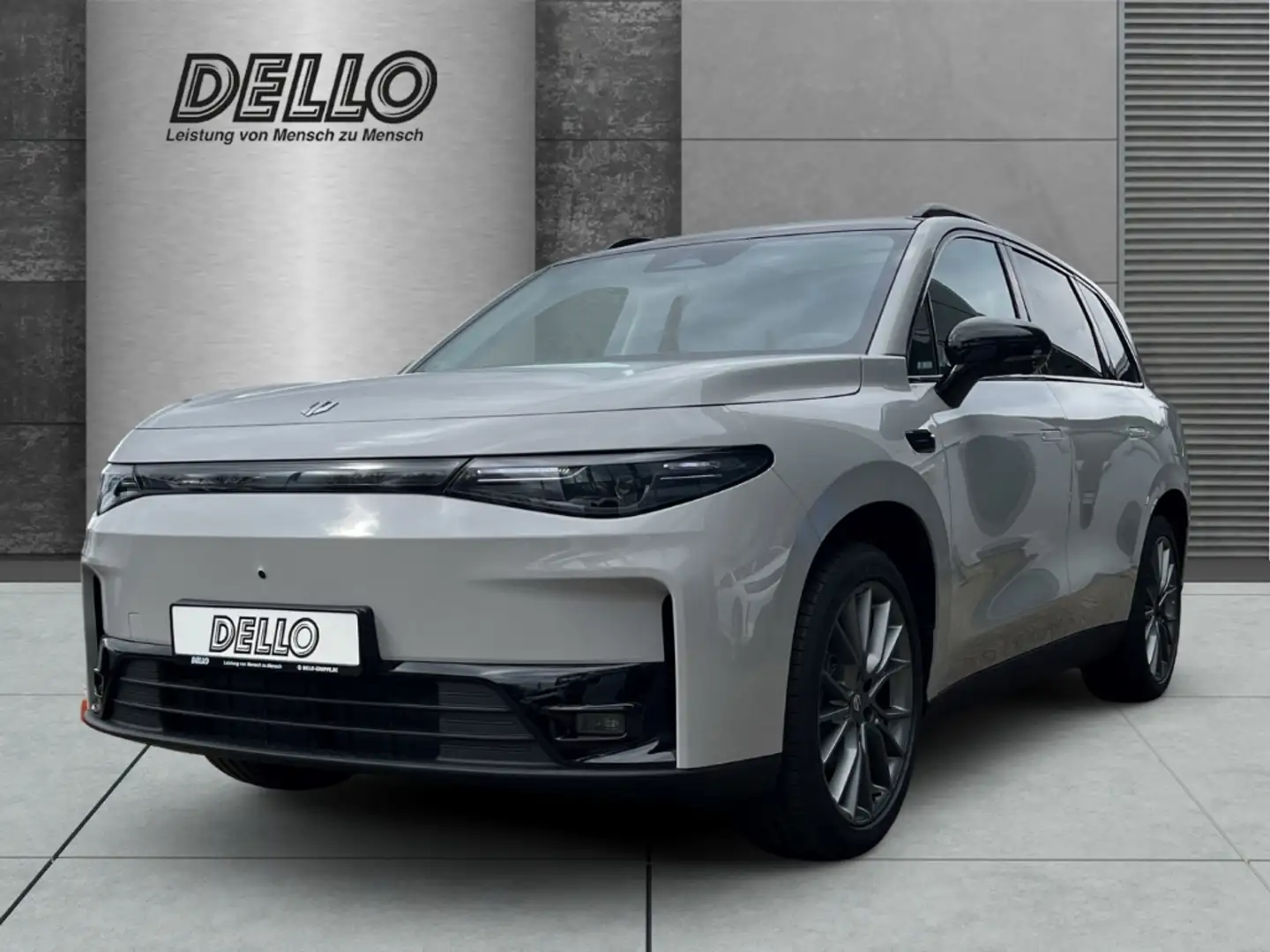 Leapmotor C10 160 kW BEV DESIGN Panorama Navi Digitales Cockpit Grau - 1