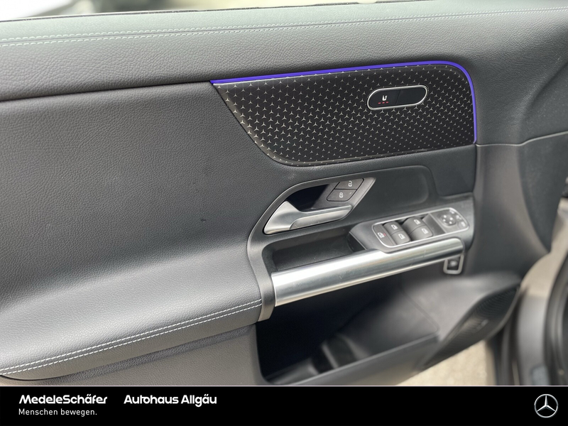 Mercedes-Benz GLA 200 GLA 200 Progressive AHK Distro Night PanoSD 360° — photo 7