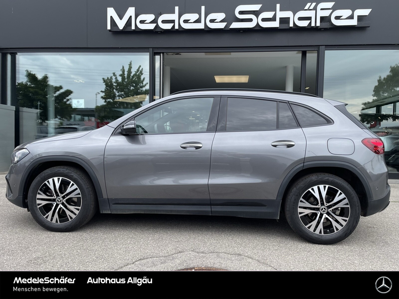 Mercedes-Benz GLA 200 GLA 200 Progressive AHK Distro Night PanoSD 360° — photo 2